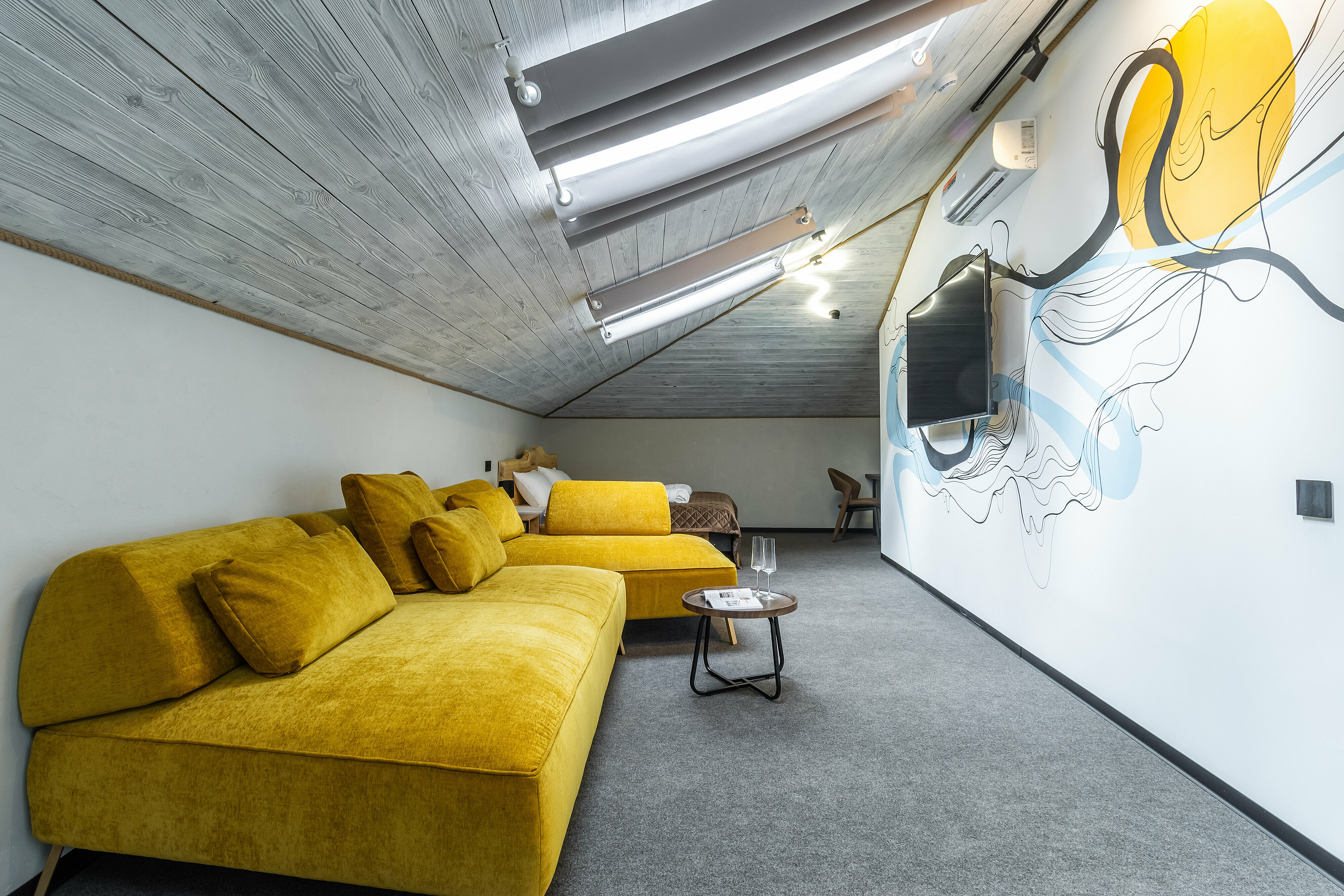 Джуниор Сюит № 10