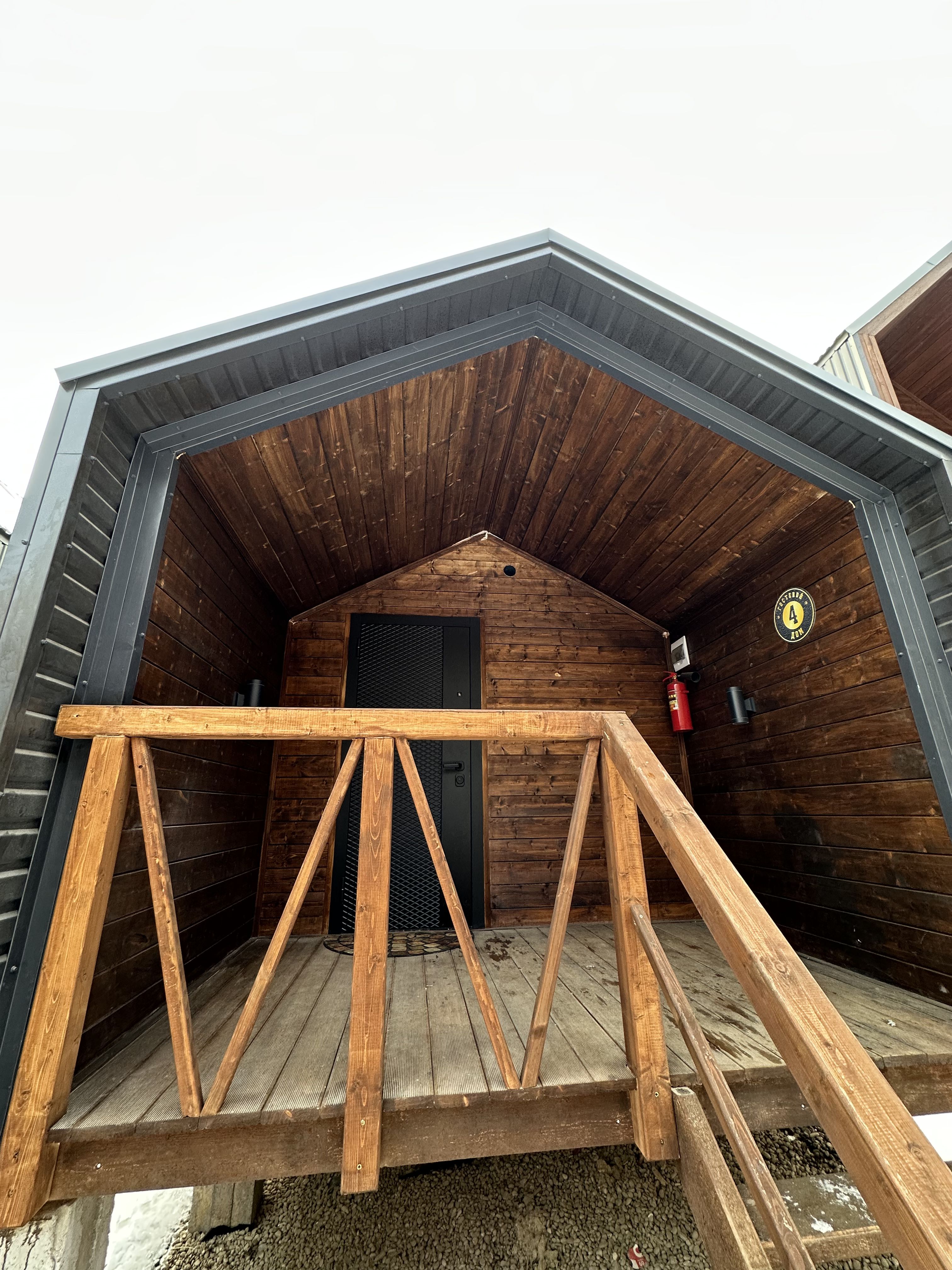 Коттедж с видом на лес