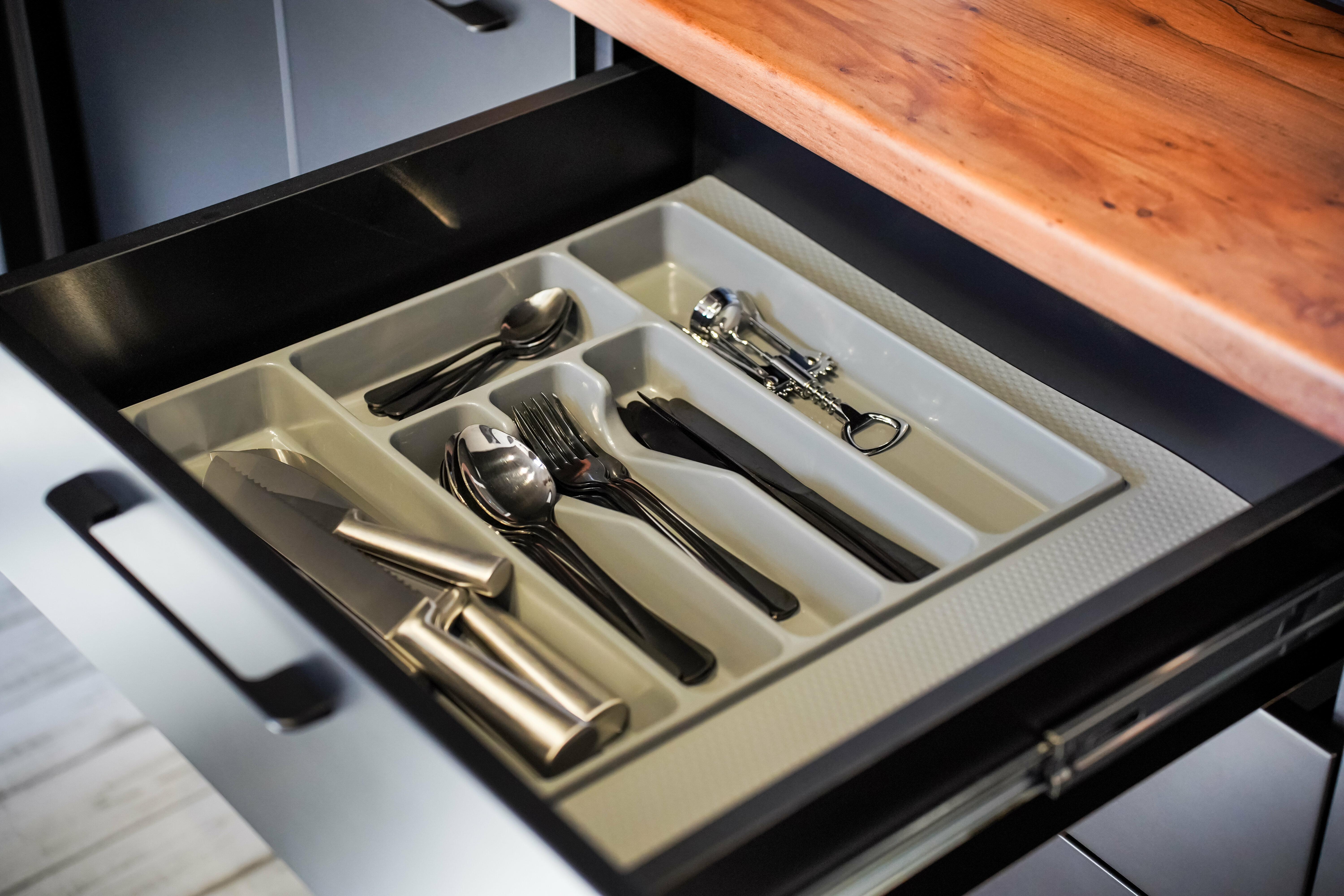 Афрейм  с горячей купелью "ЧЕРНОЕ -  БЕЛОЕ"