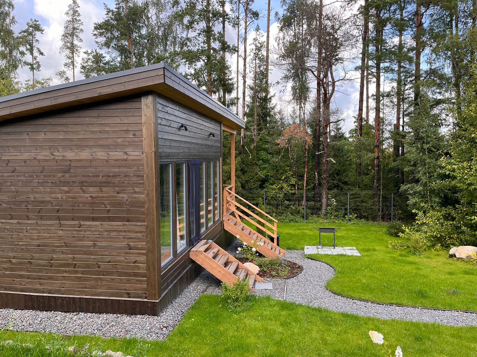 Дом с сауной у леса