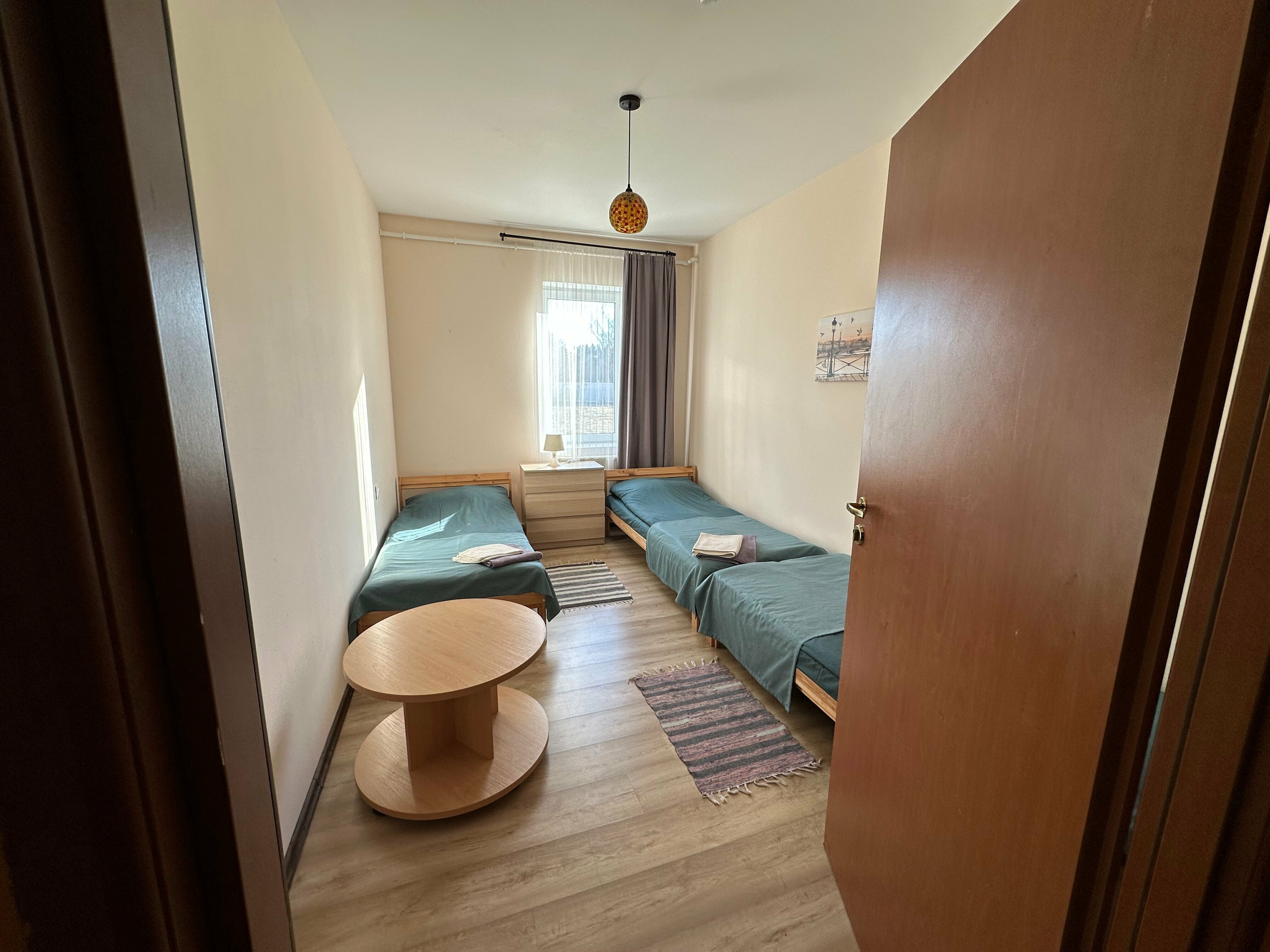 Семейный 2-х комнатный с чайным уголком (без кухни)