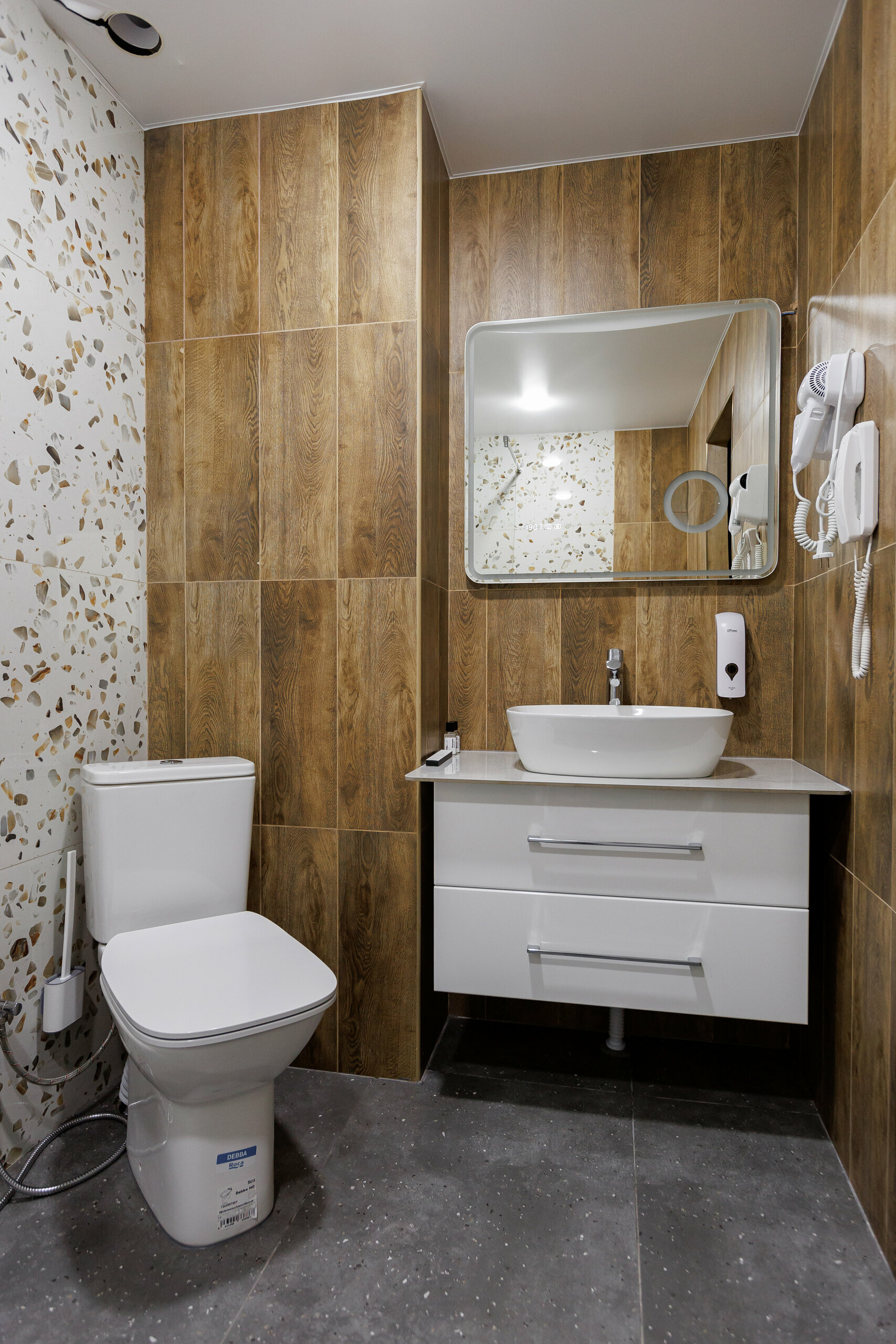 Улучшенный двухместный номер с 1 кроватью