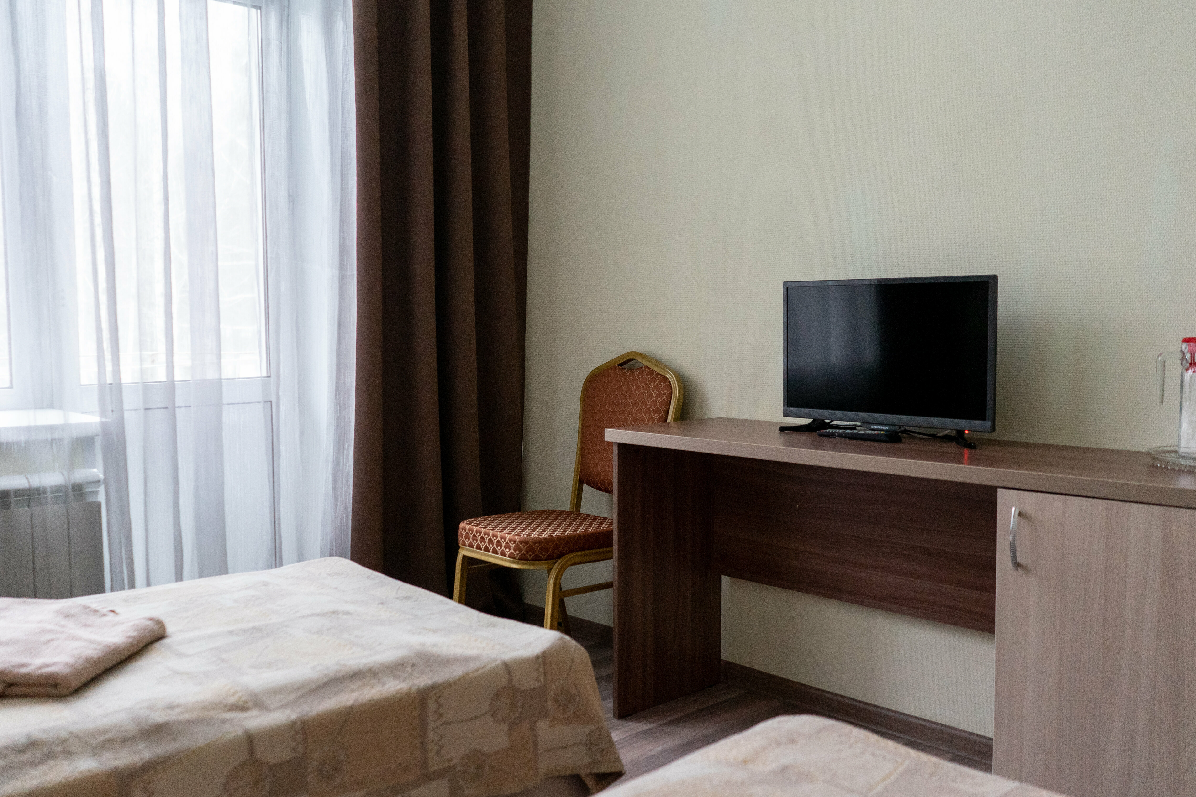 2 – местный  номер (блок 2+2)