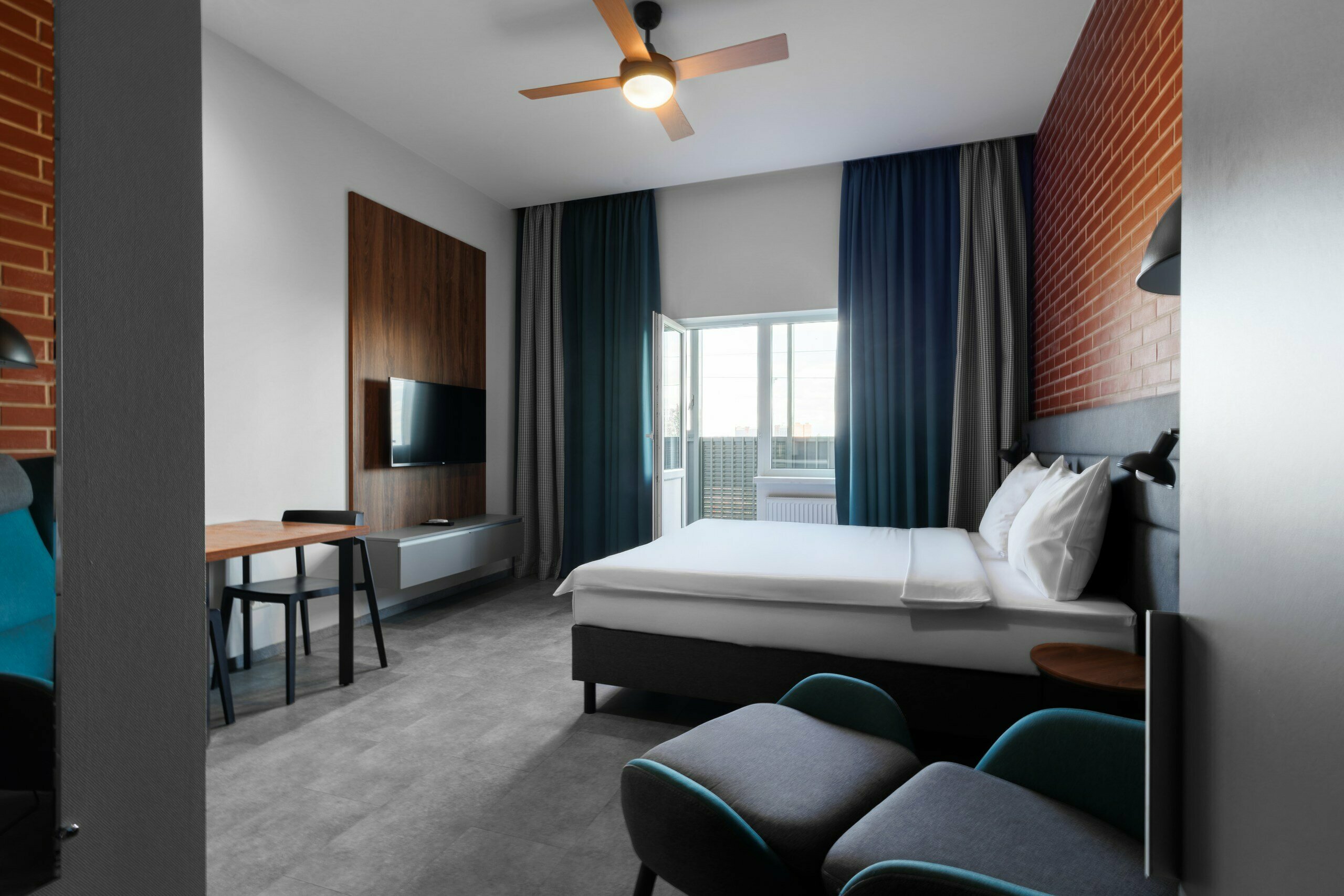 Судия с балконом