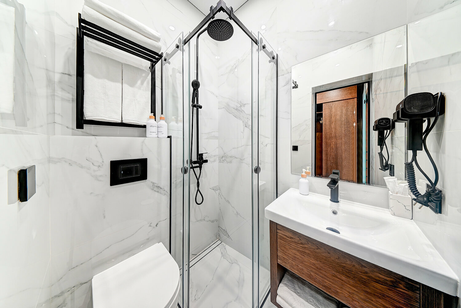 Апартаменты с частичным видом на море 6-2