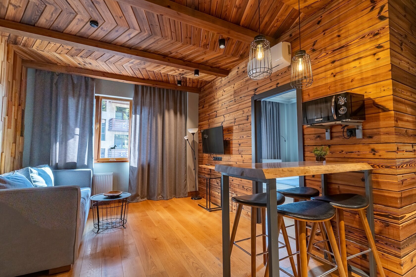 Апартаменты с балконом