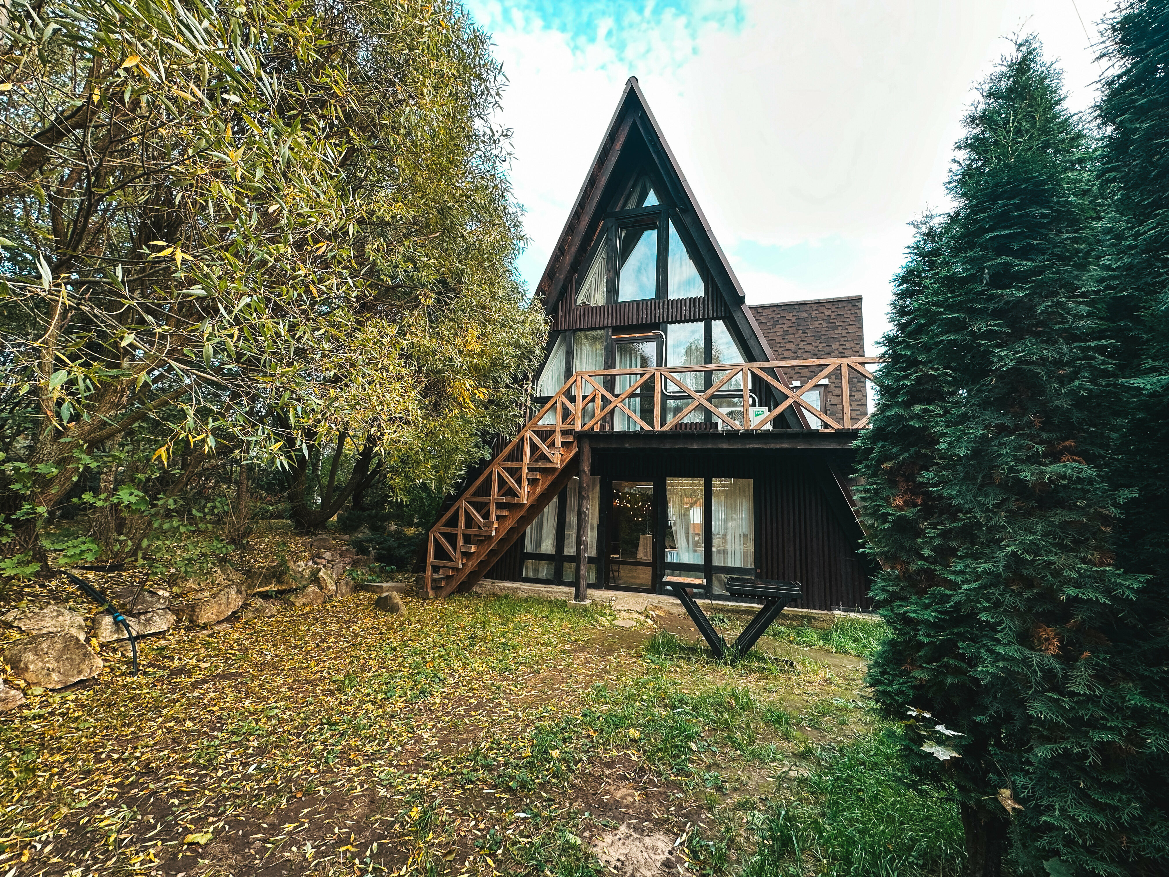 Треугольное шале с большим залом