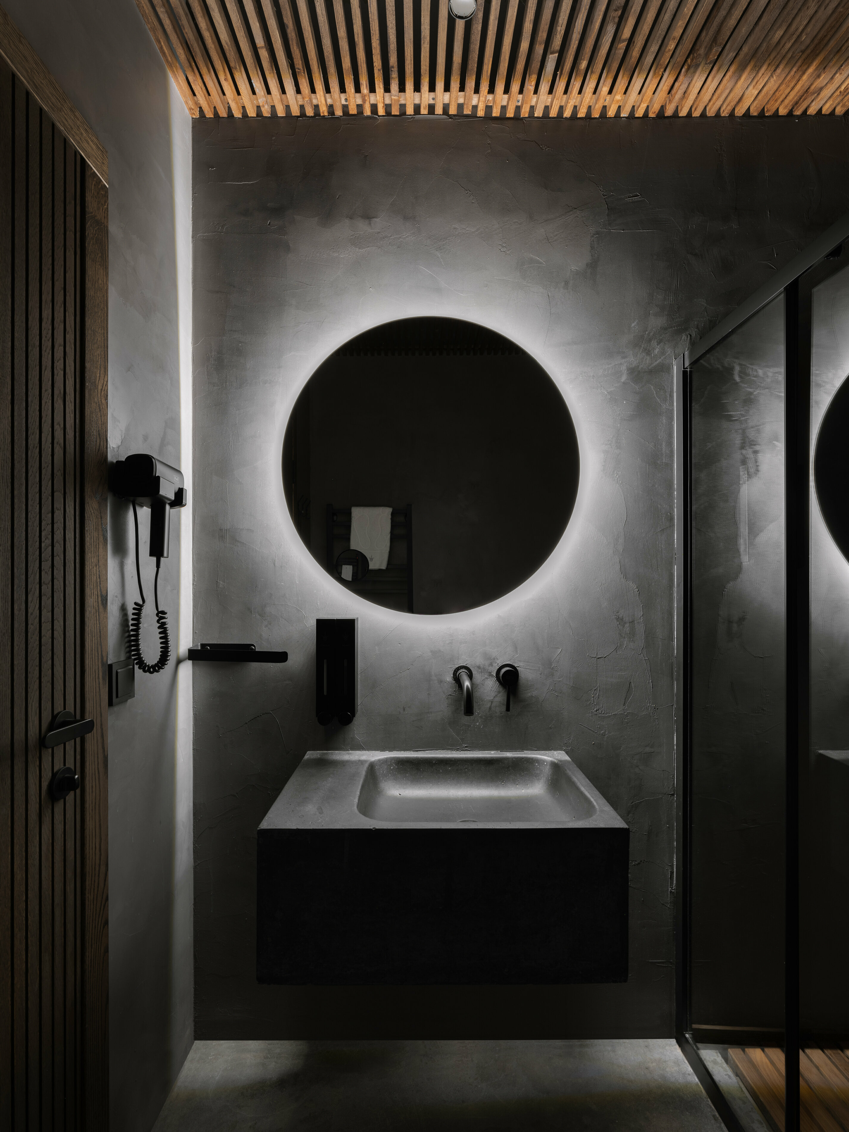 Superior (вид во двор)