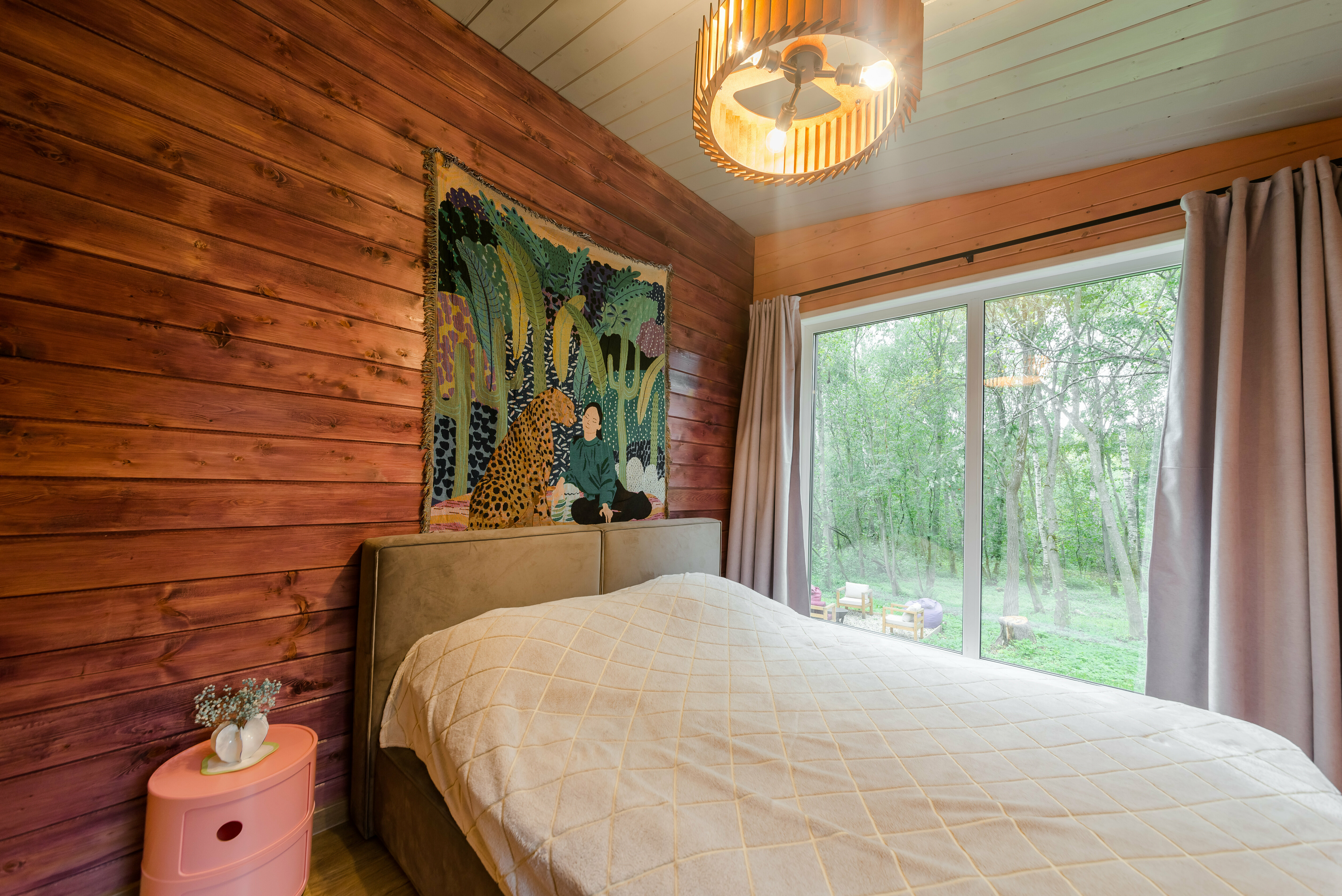 Дом с видом на лес