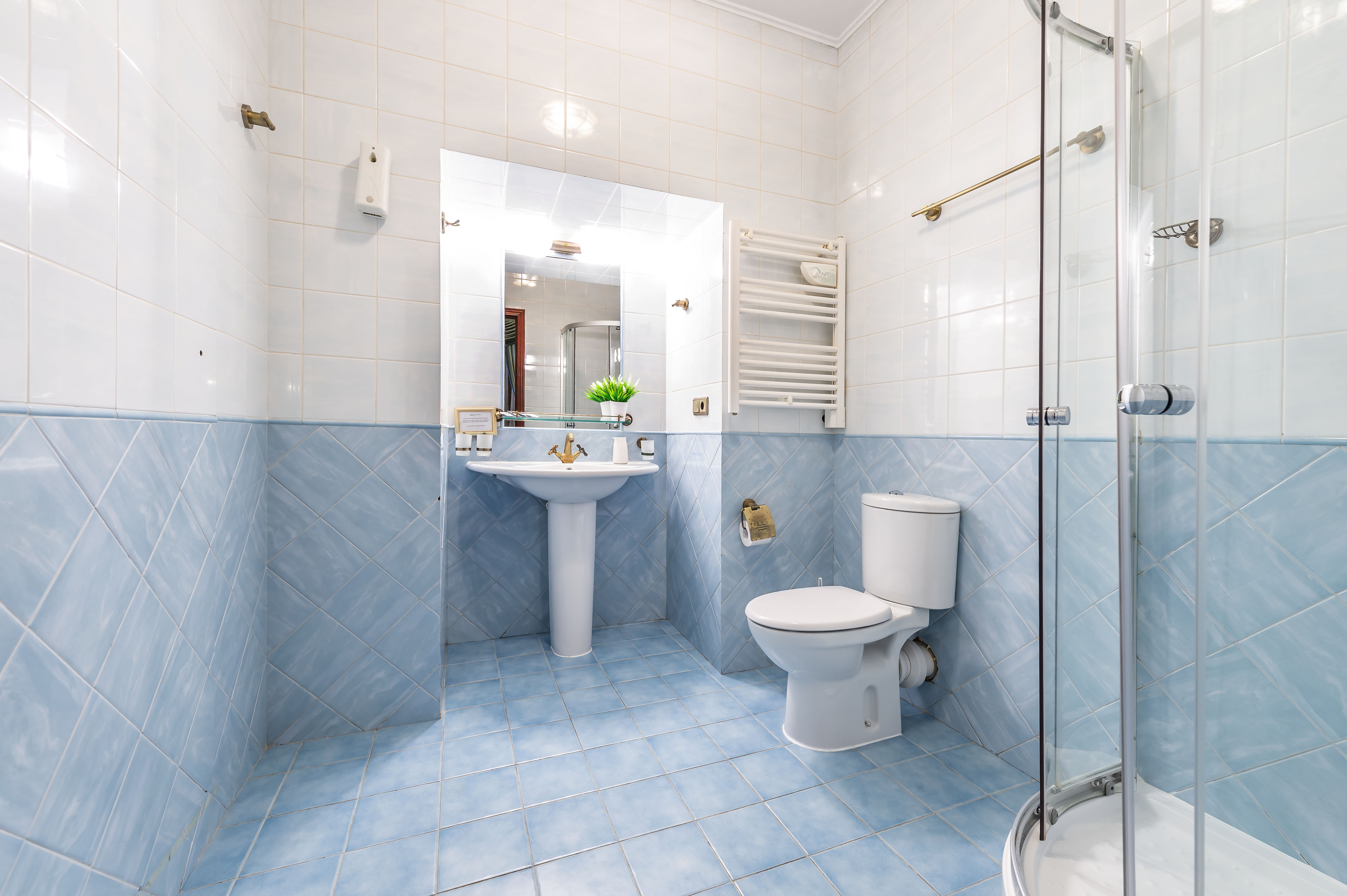 Классический с двуспальной кроватью