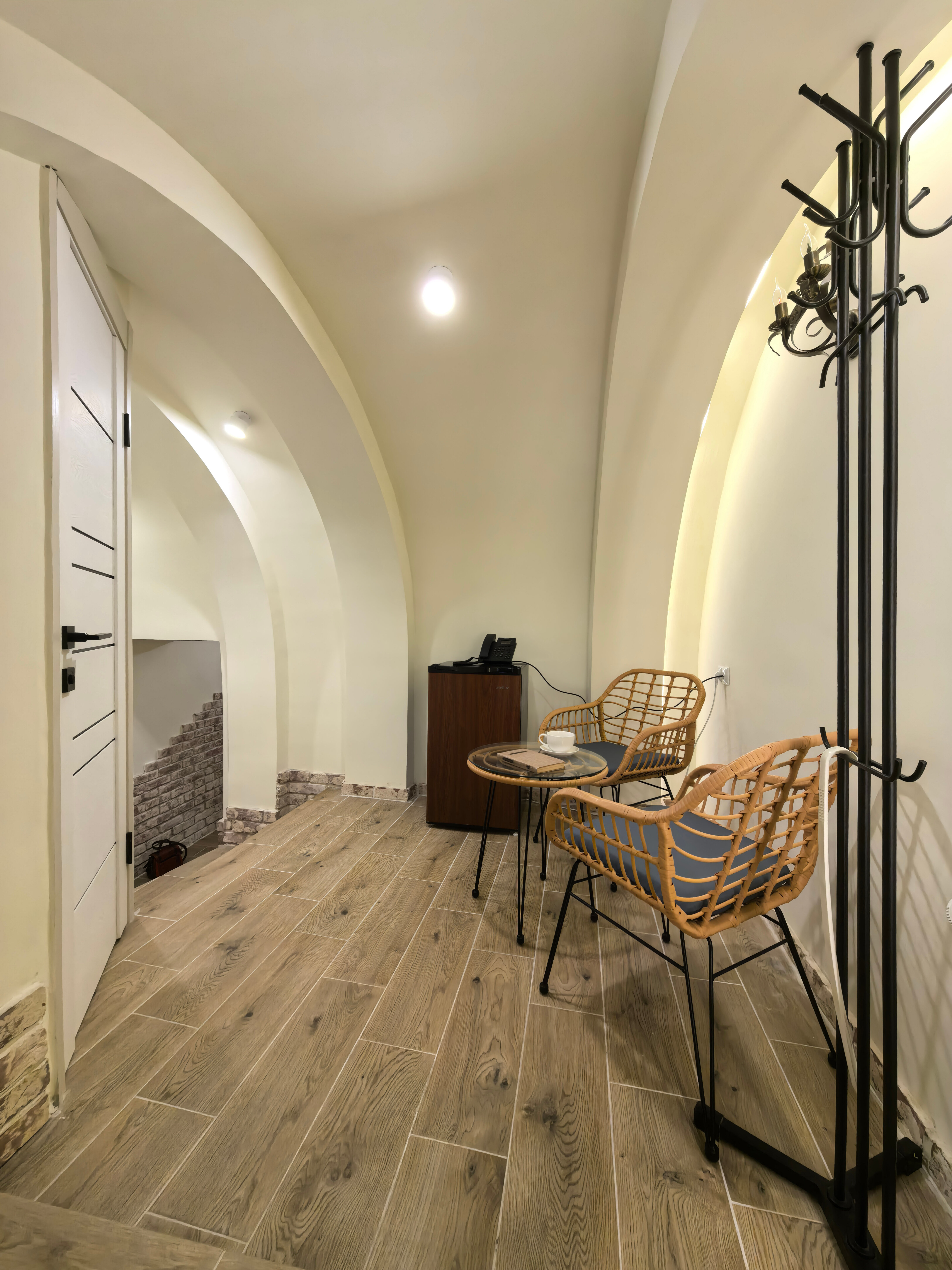 Двухместный Стандартный номер без окна с двуспальной кроватью