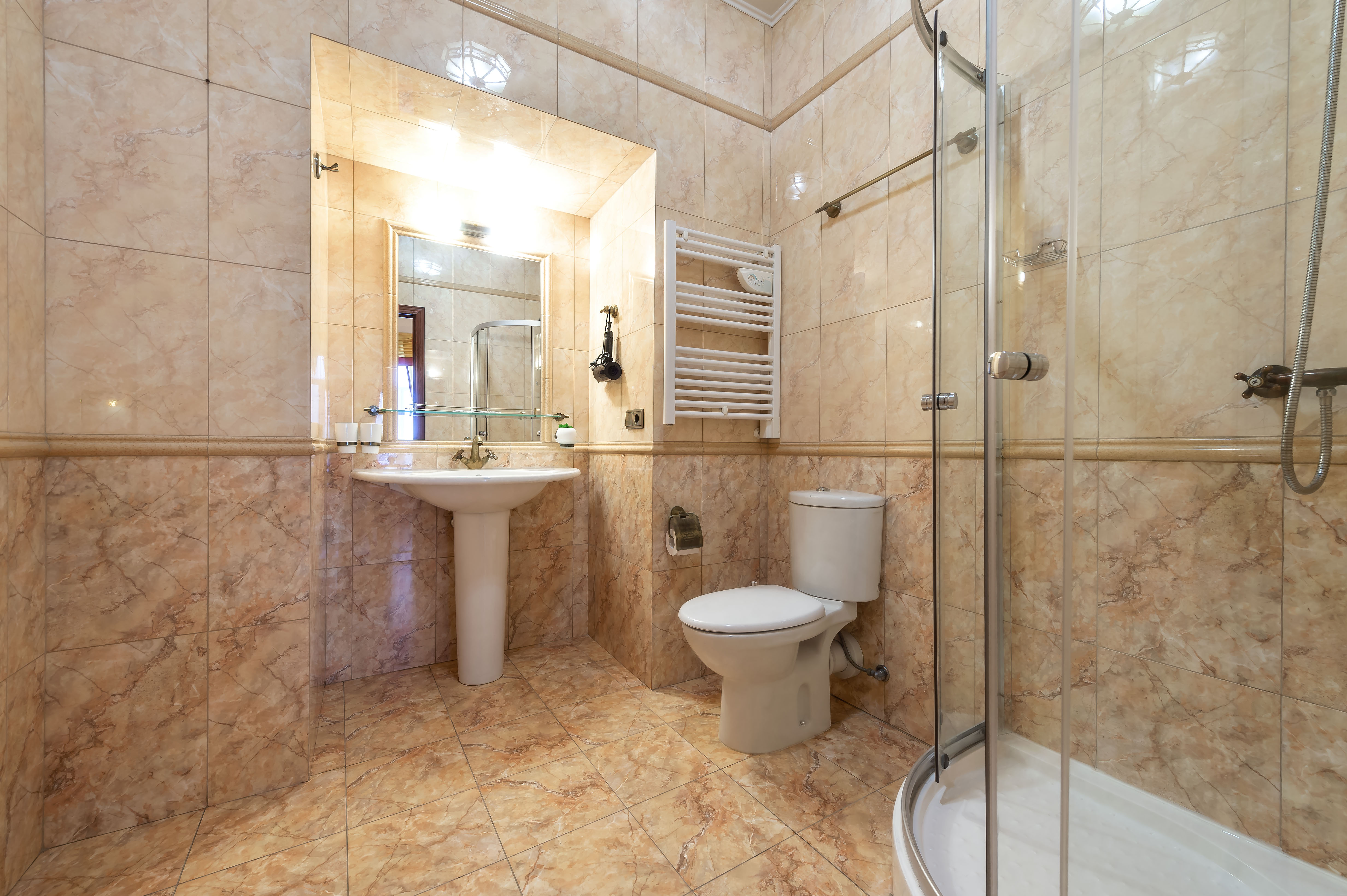 Улучшенный двухместный номер с 2 отдельными кроватями