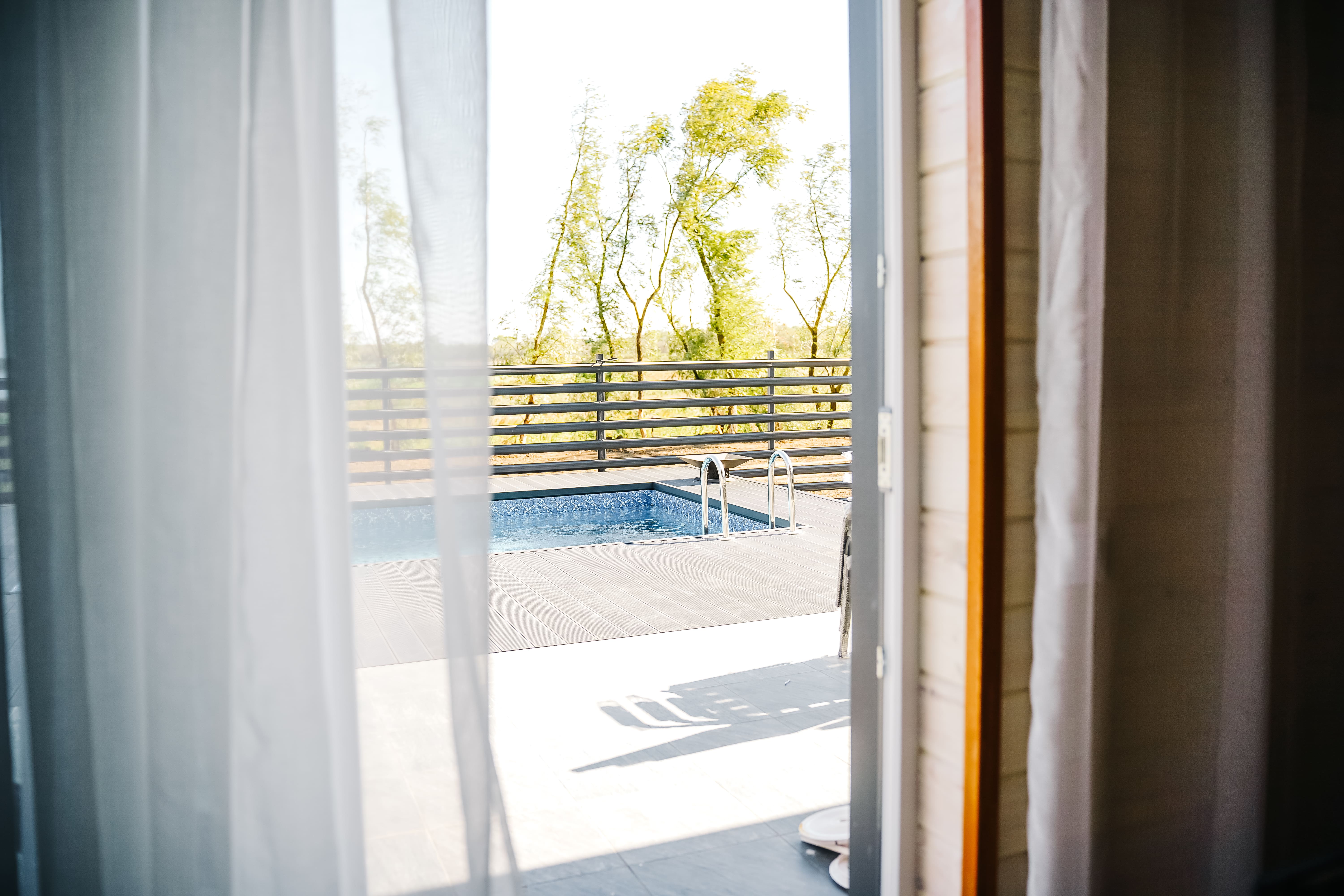 Дом  с горячим бассейном "ДЫХАНИЕ"