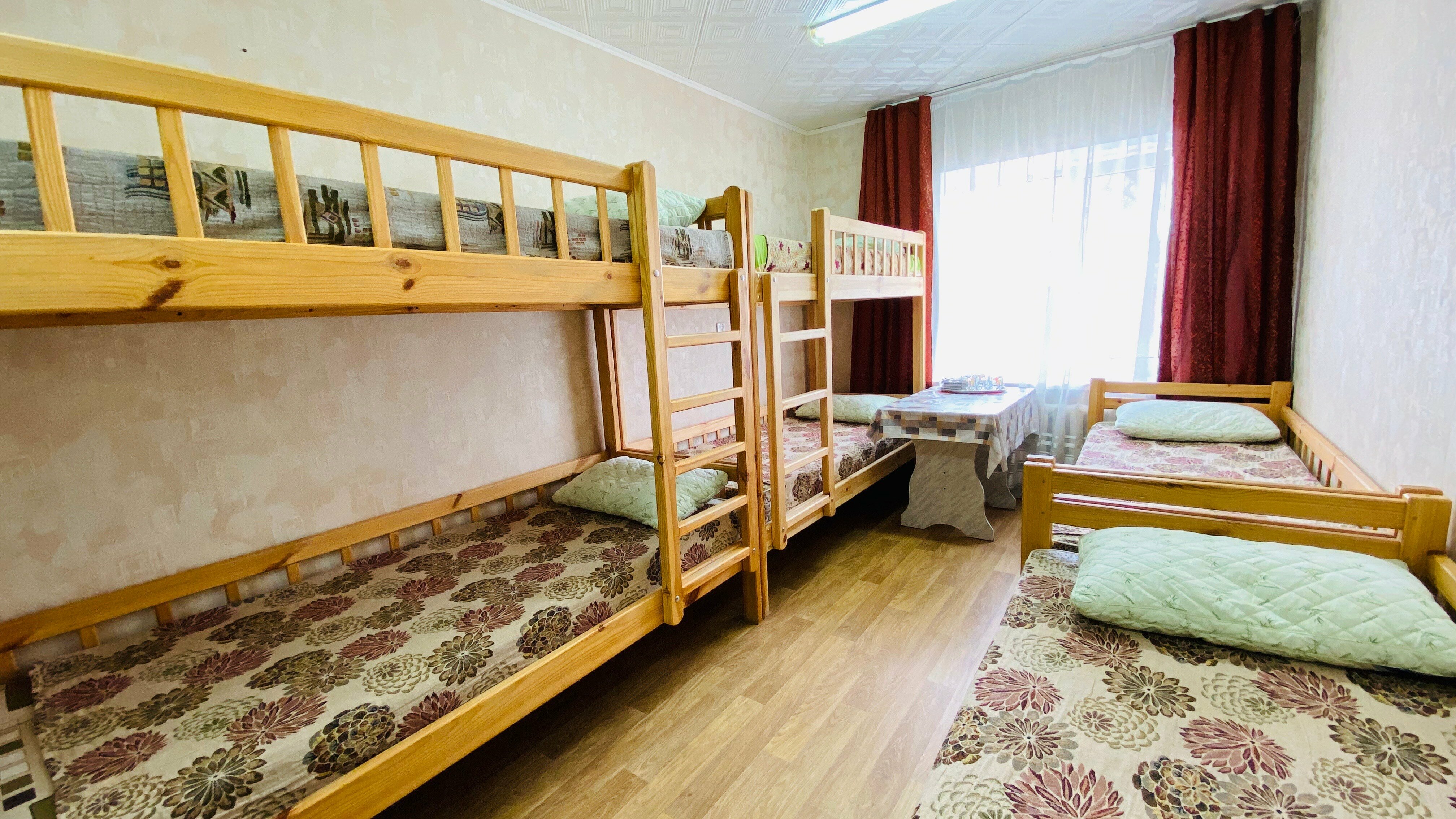 Шести местный номер