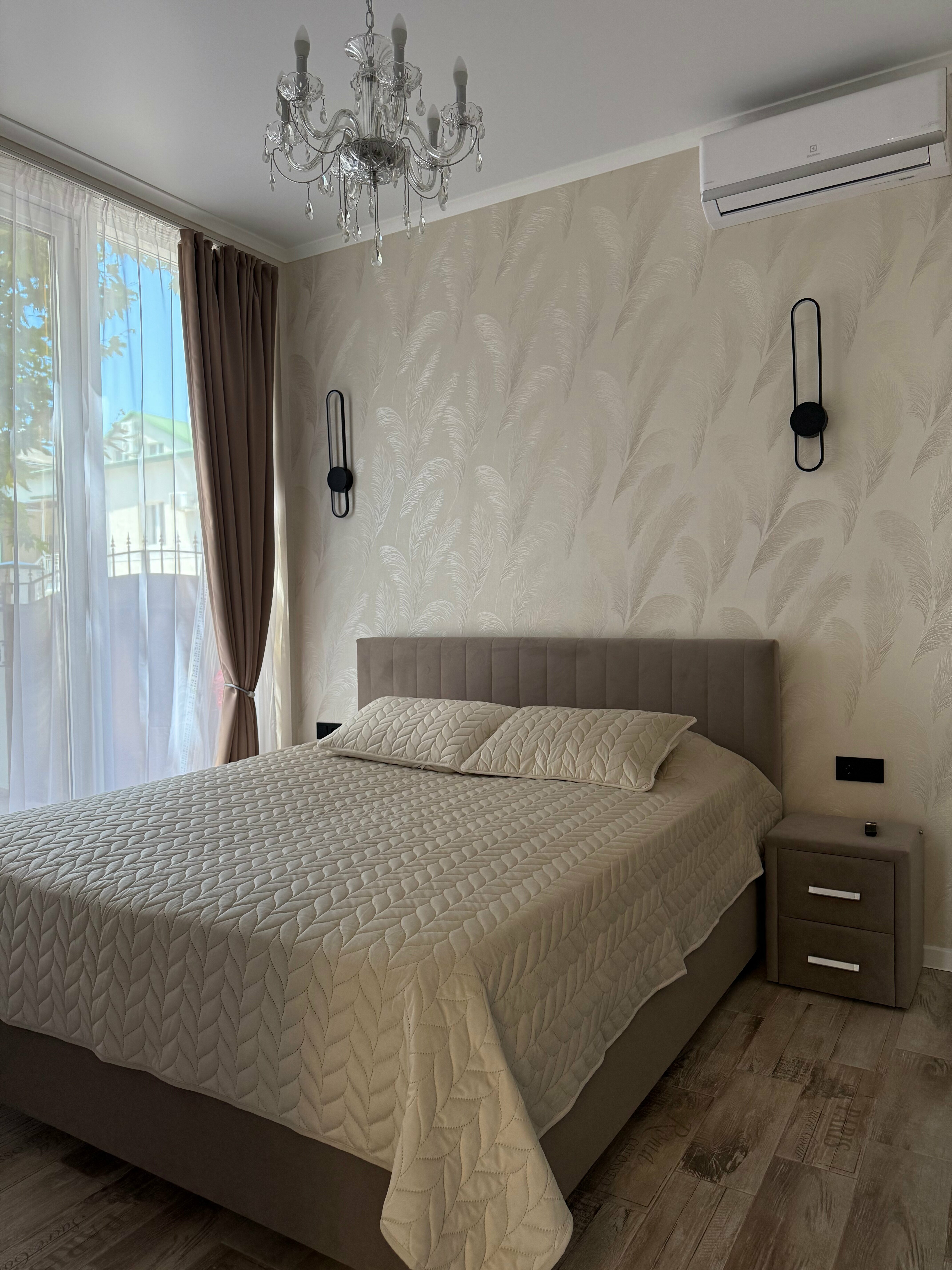 Номер-студия Делюкс с кроватью размера «queen-size»