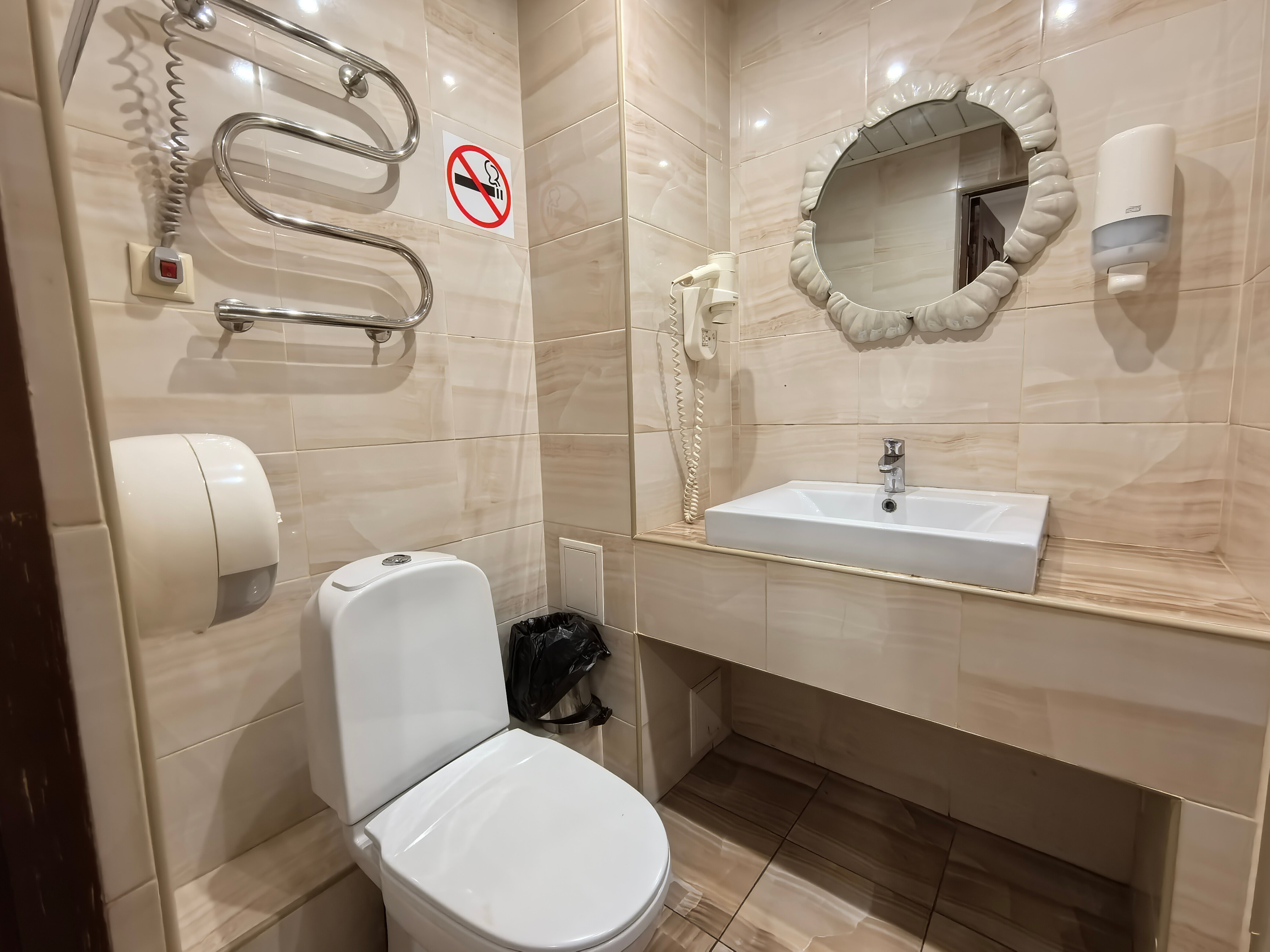 Двухместный номер с 2 отдельными кроватями и балконом