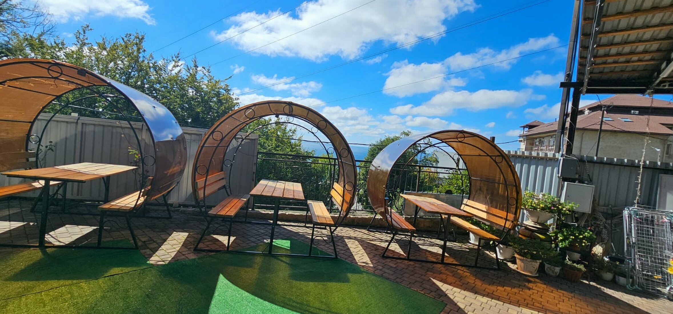 Семейный номер с видом на море