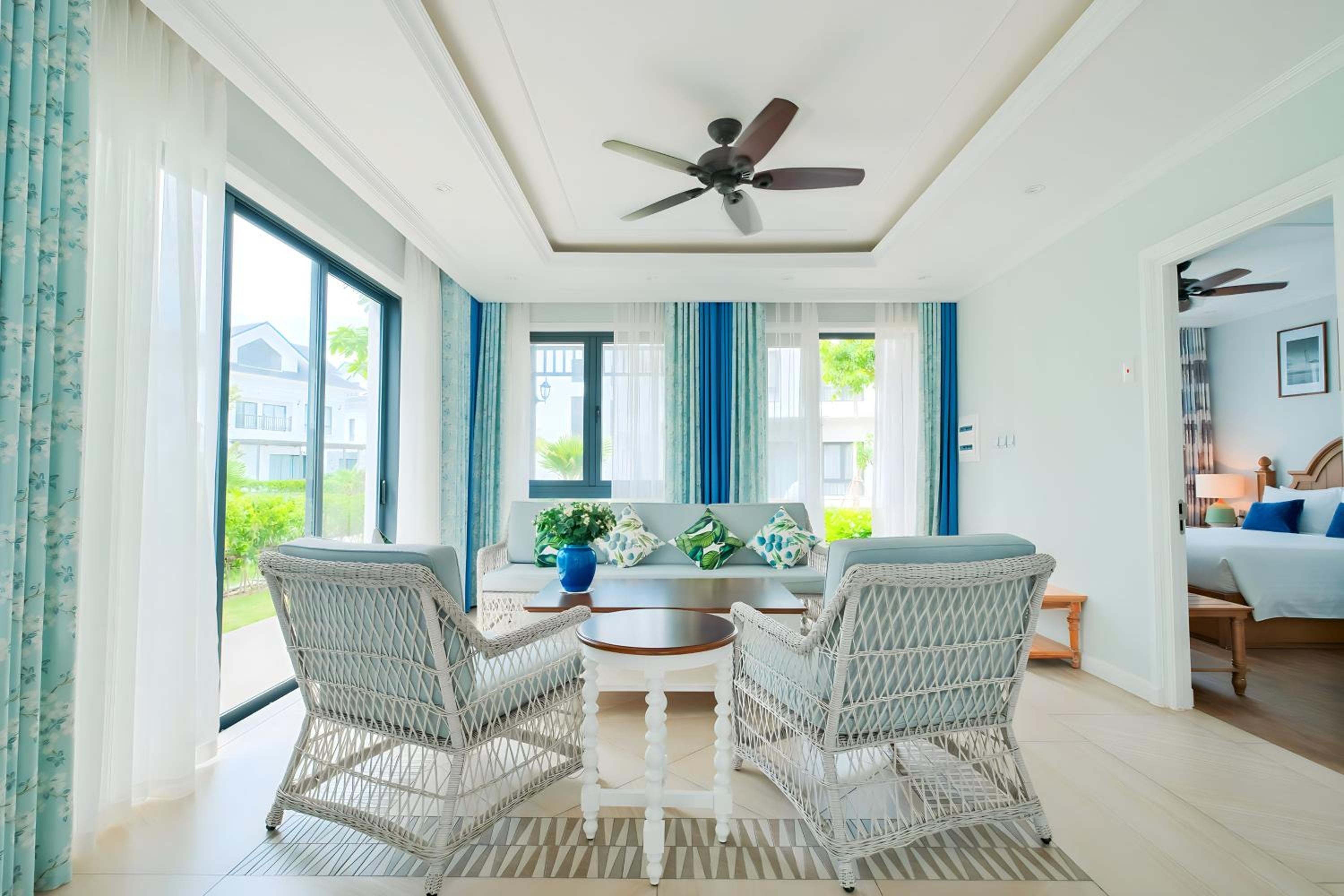  Three-Bedroom Villa with Garden View