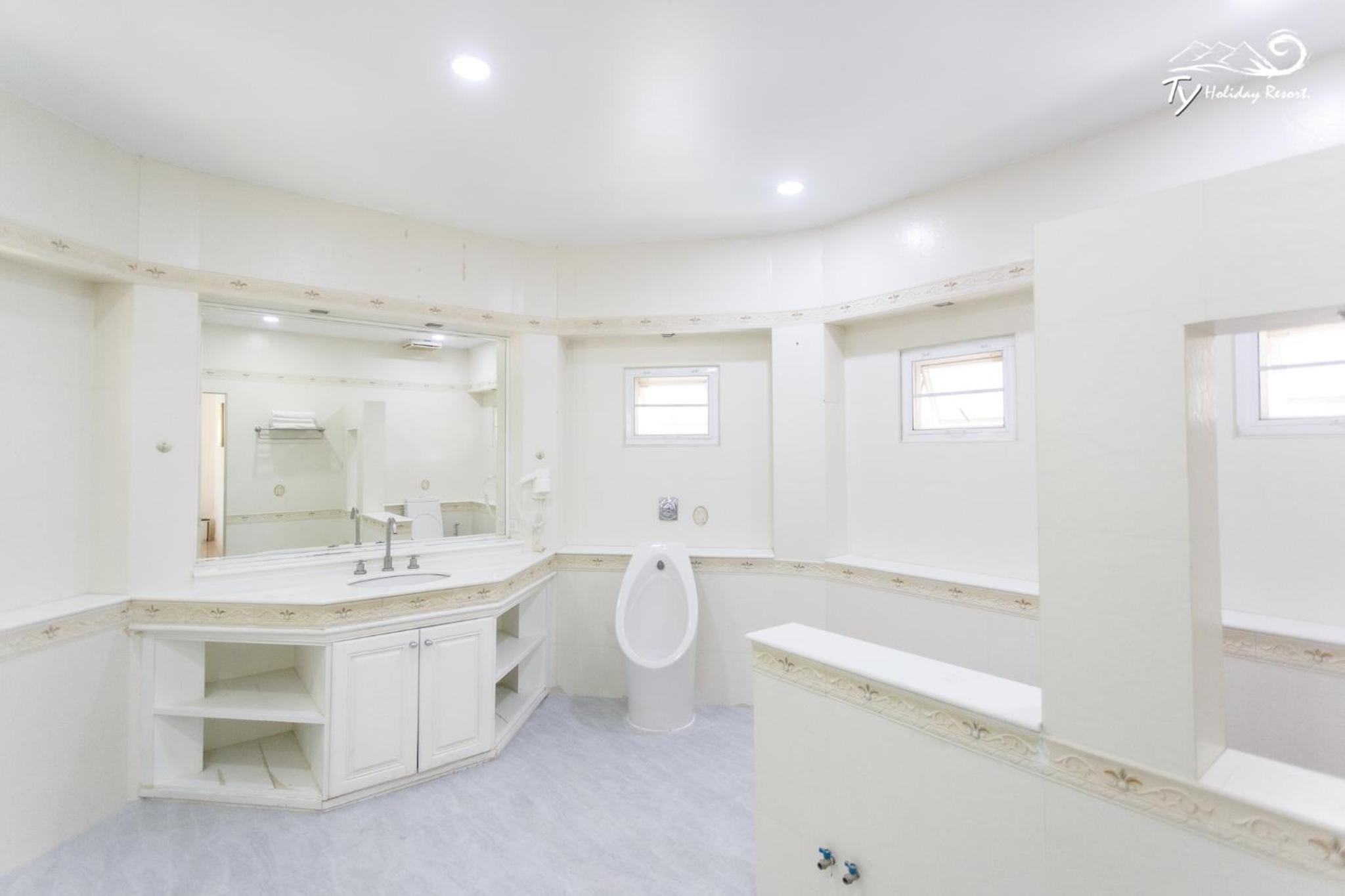 Nine-Bedroom Villa with Private Pool 227