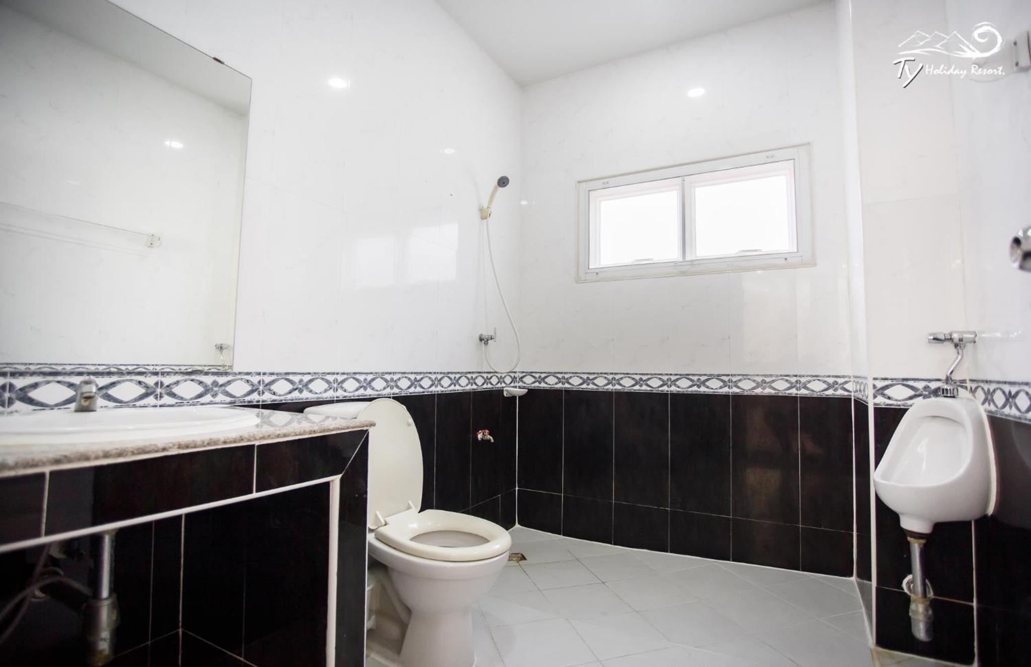 Six-Bedroom Villa with Private Pool 241