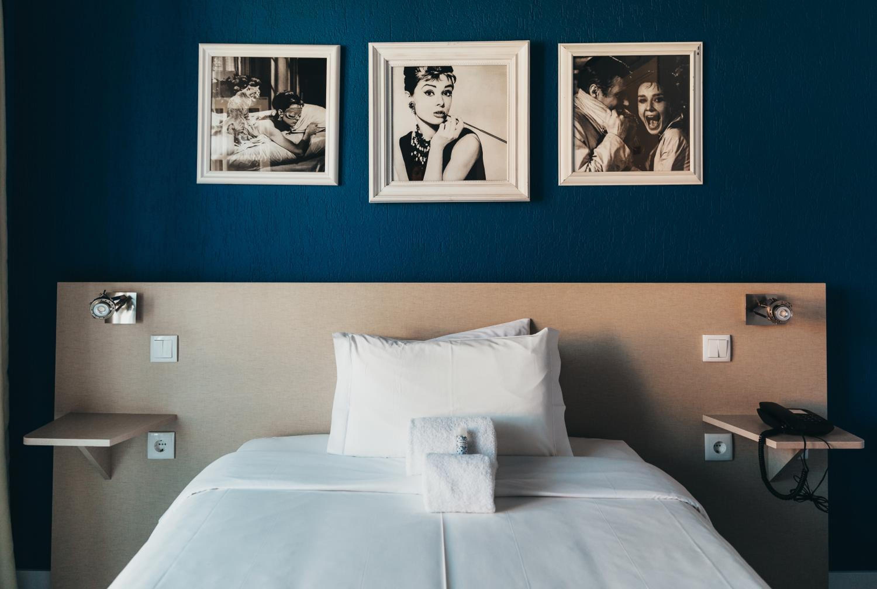 Superior Family Room