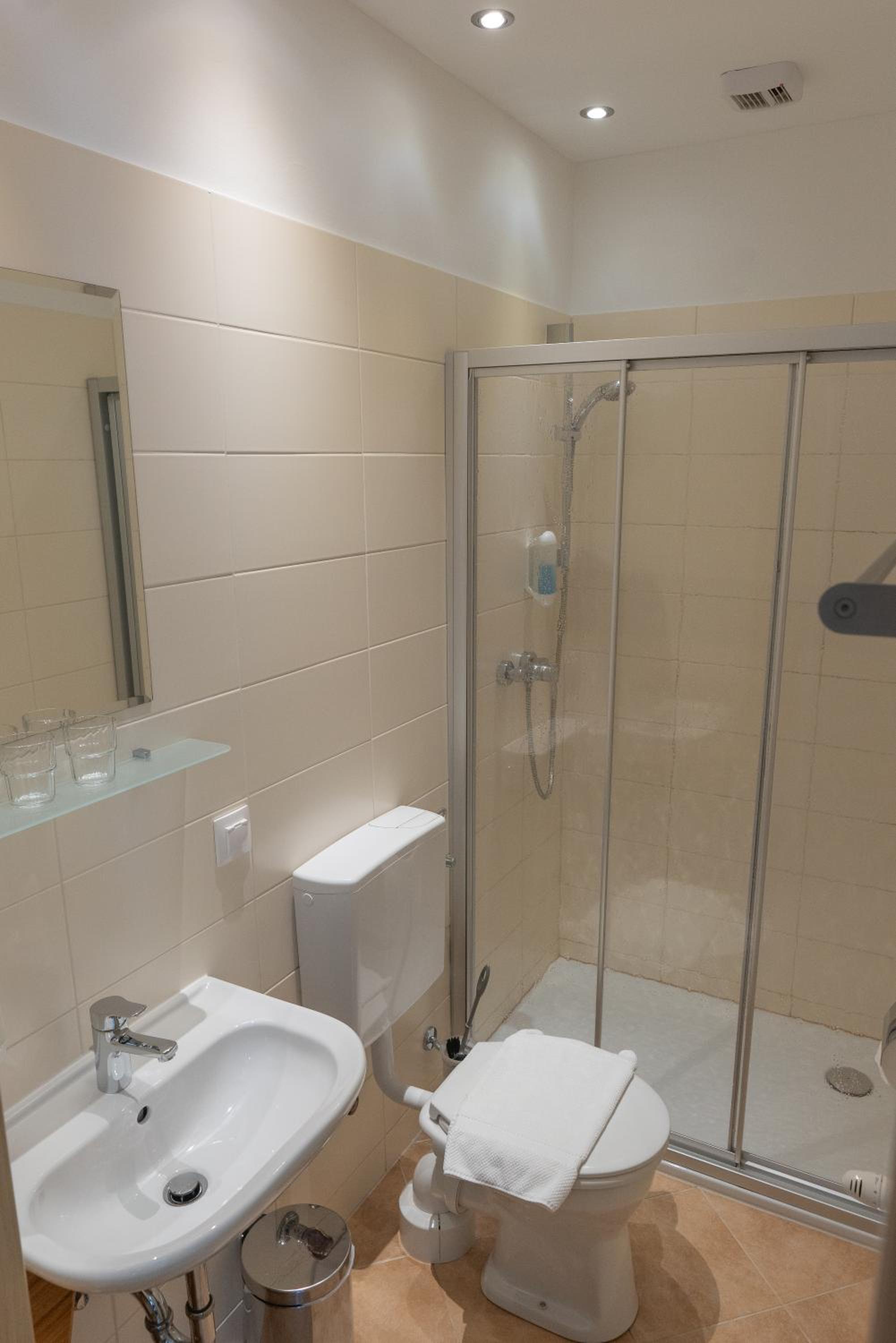 Classic Double or Twin Room with Balcony