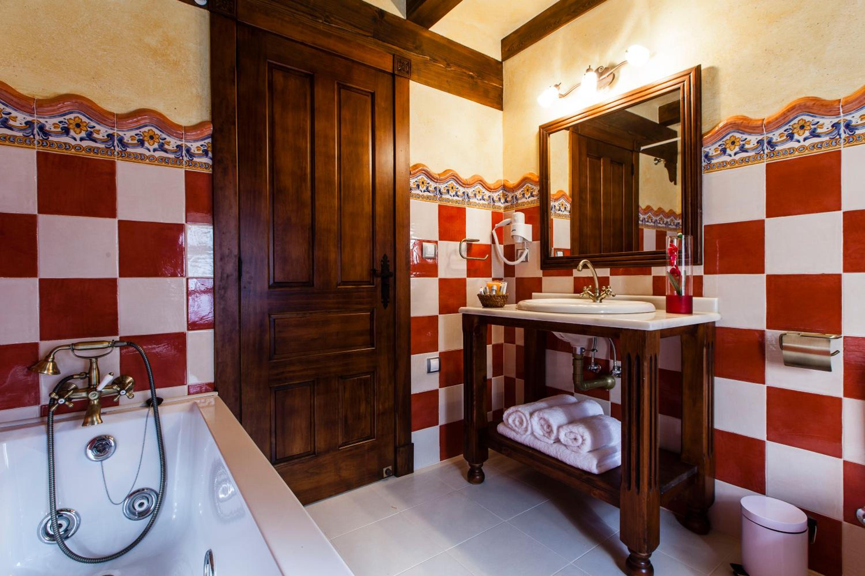 Superior Double Room with Hydromassage Bath