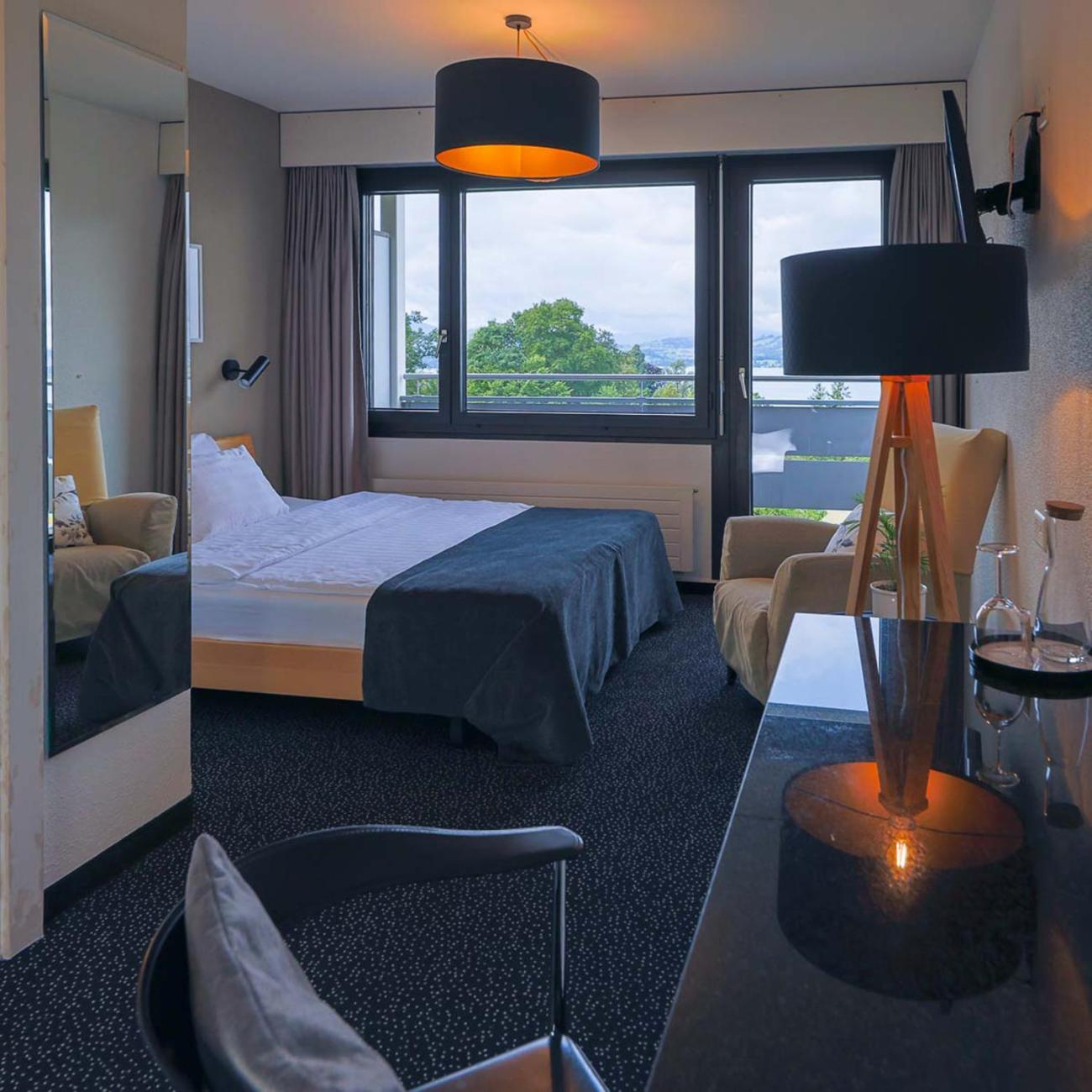 Queen Room with Balcony