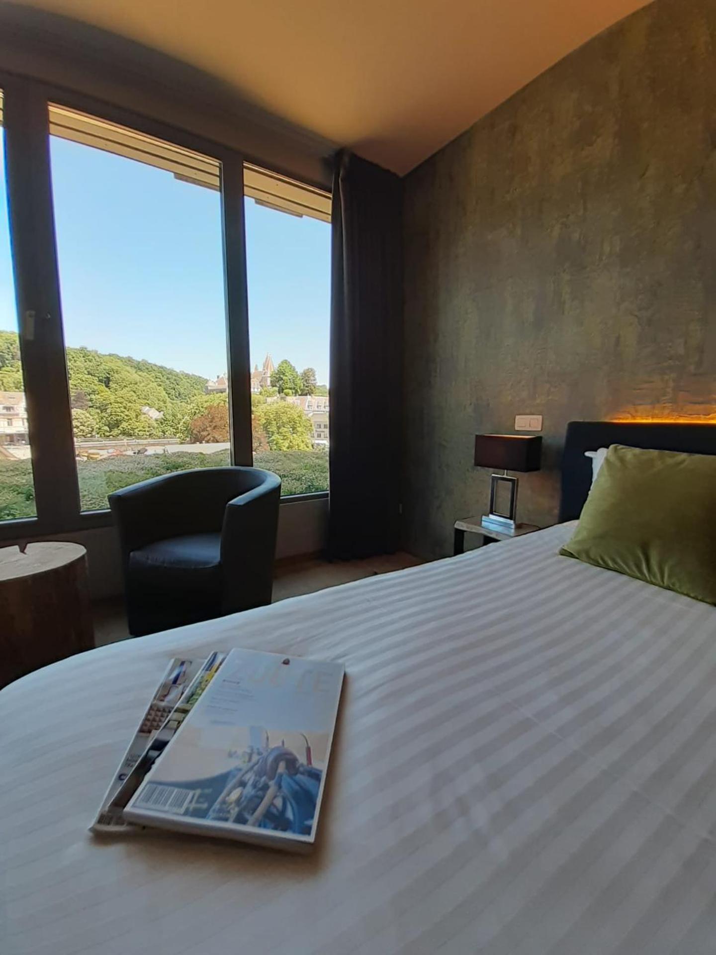 Deluxe Suite with Shower