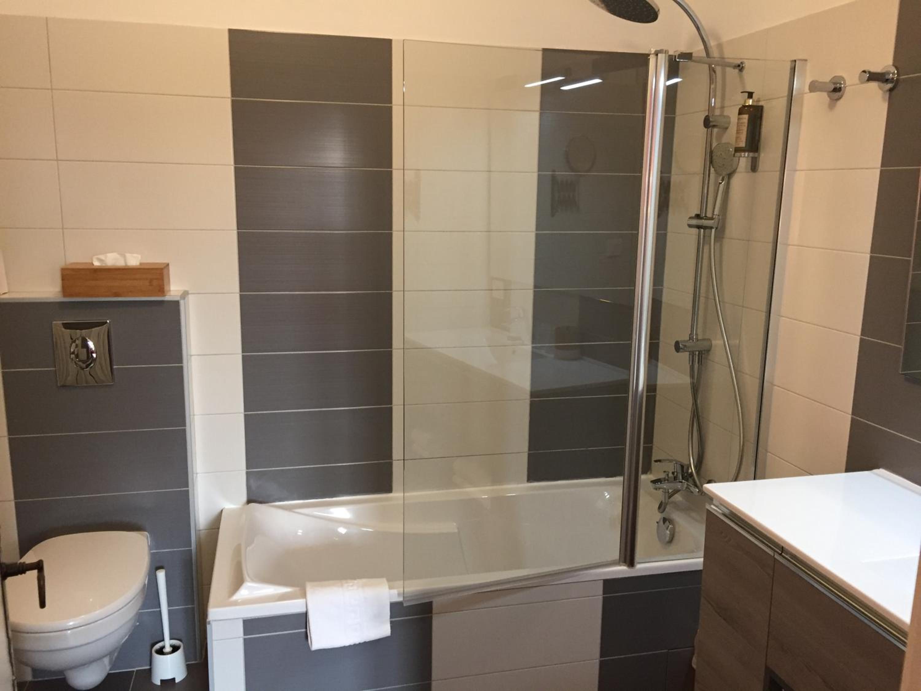 Privilege Twin Room with Garden View