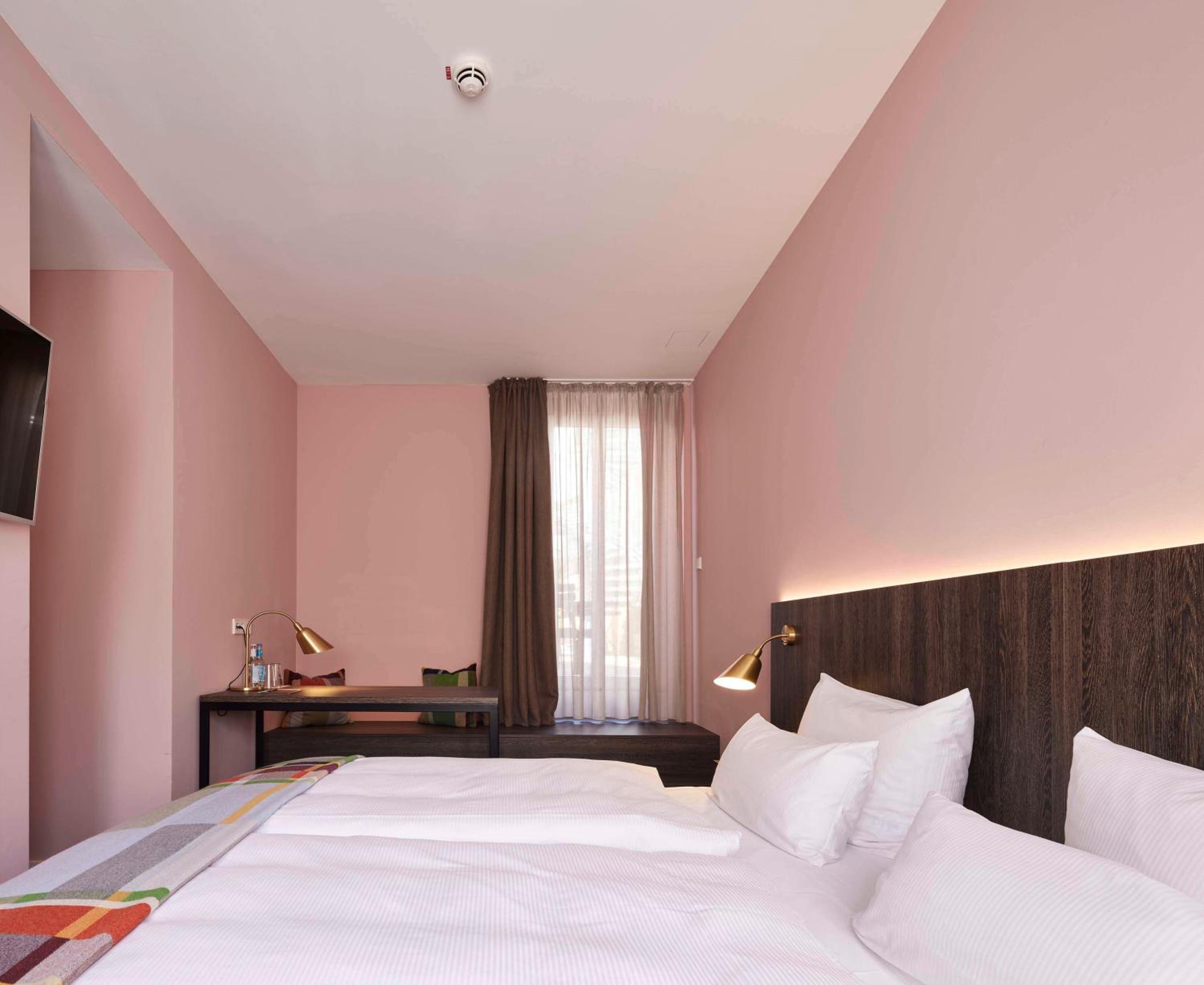 Comfort Plus Room with Kingsize Bed