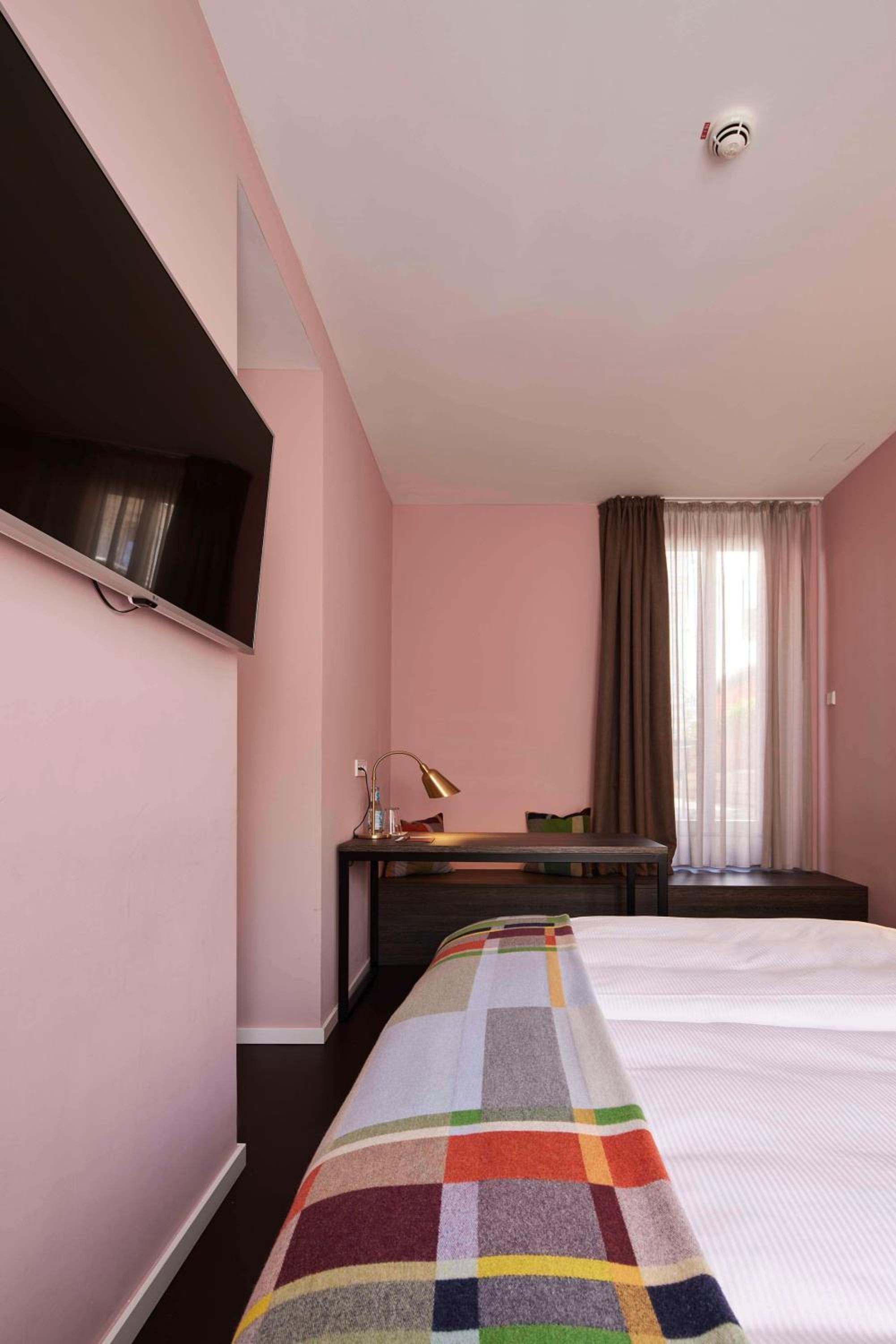 Comfort Plus Room with Kingsize Bed