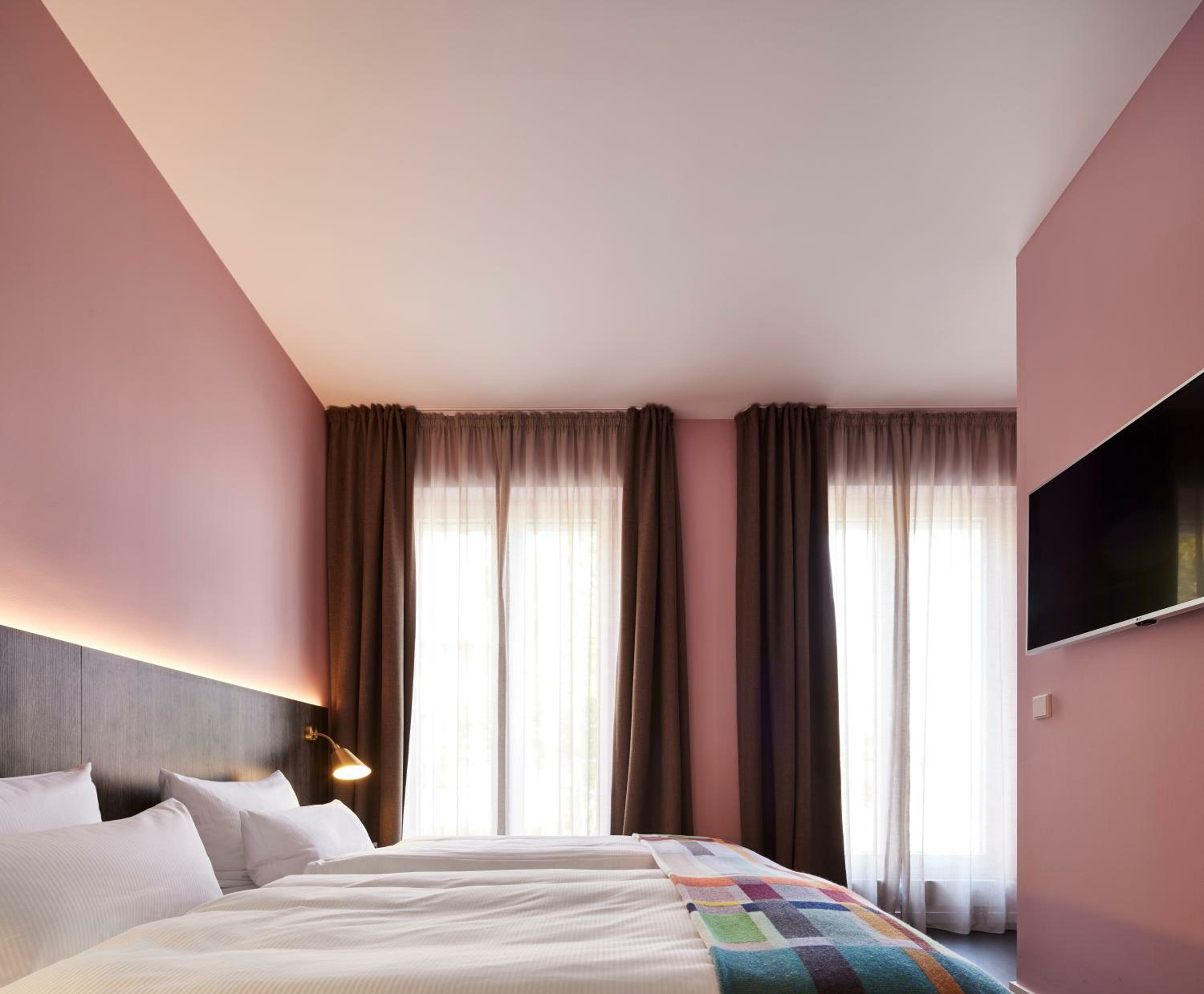 Comfort Plus Room with Kingsize Bed