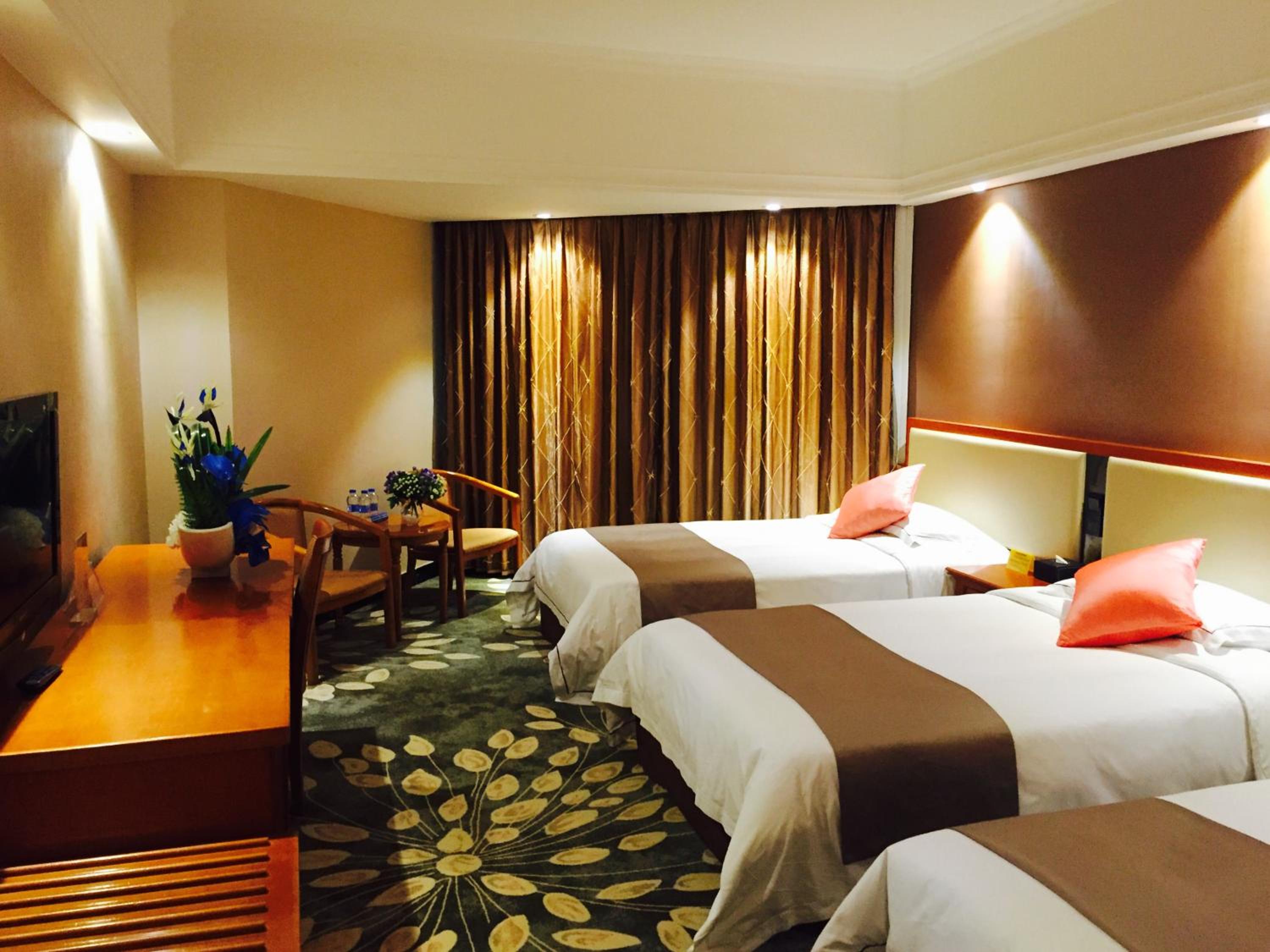 Deluxe Triple Room