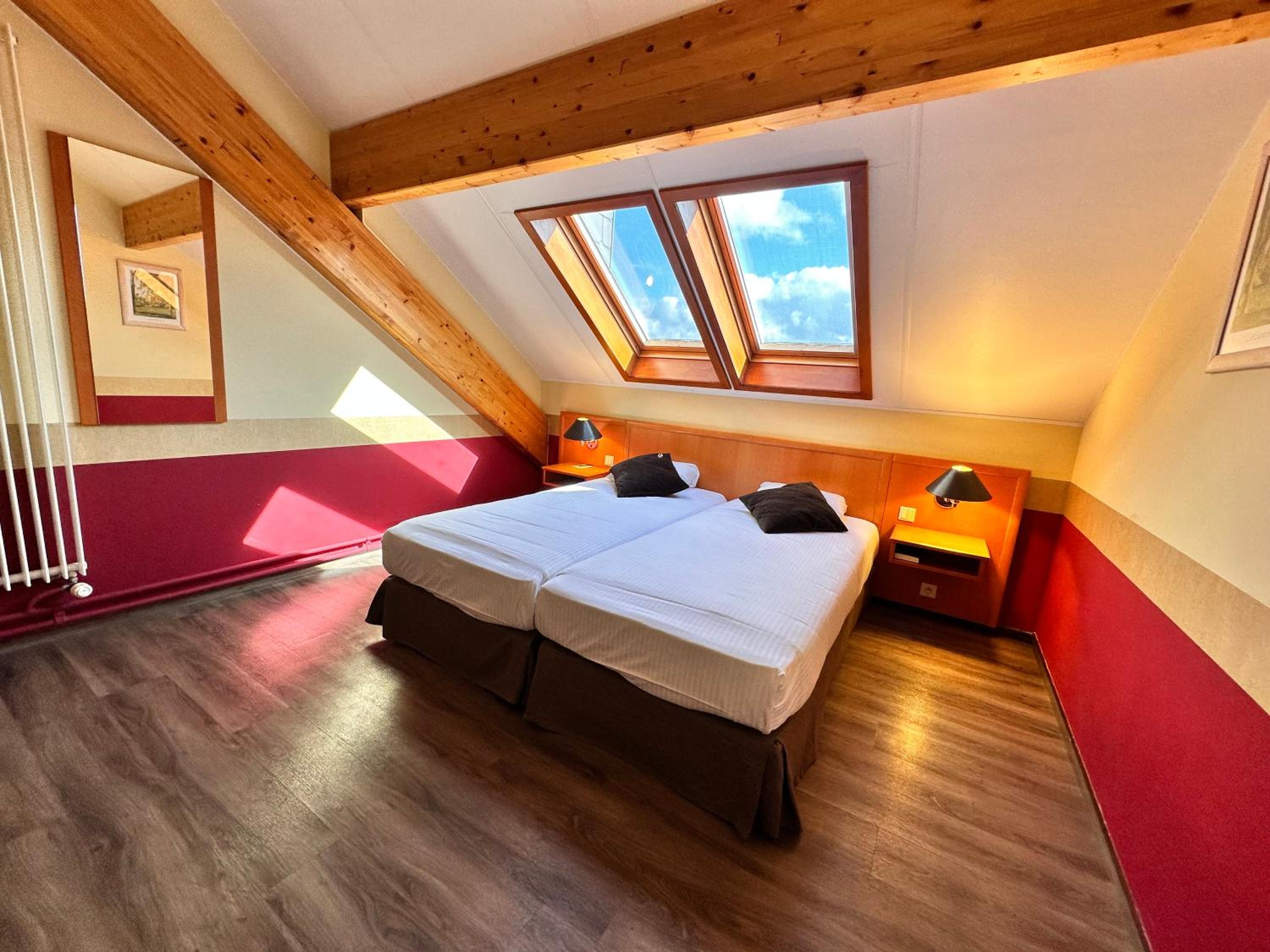 Family Room (4 Adults)