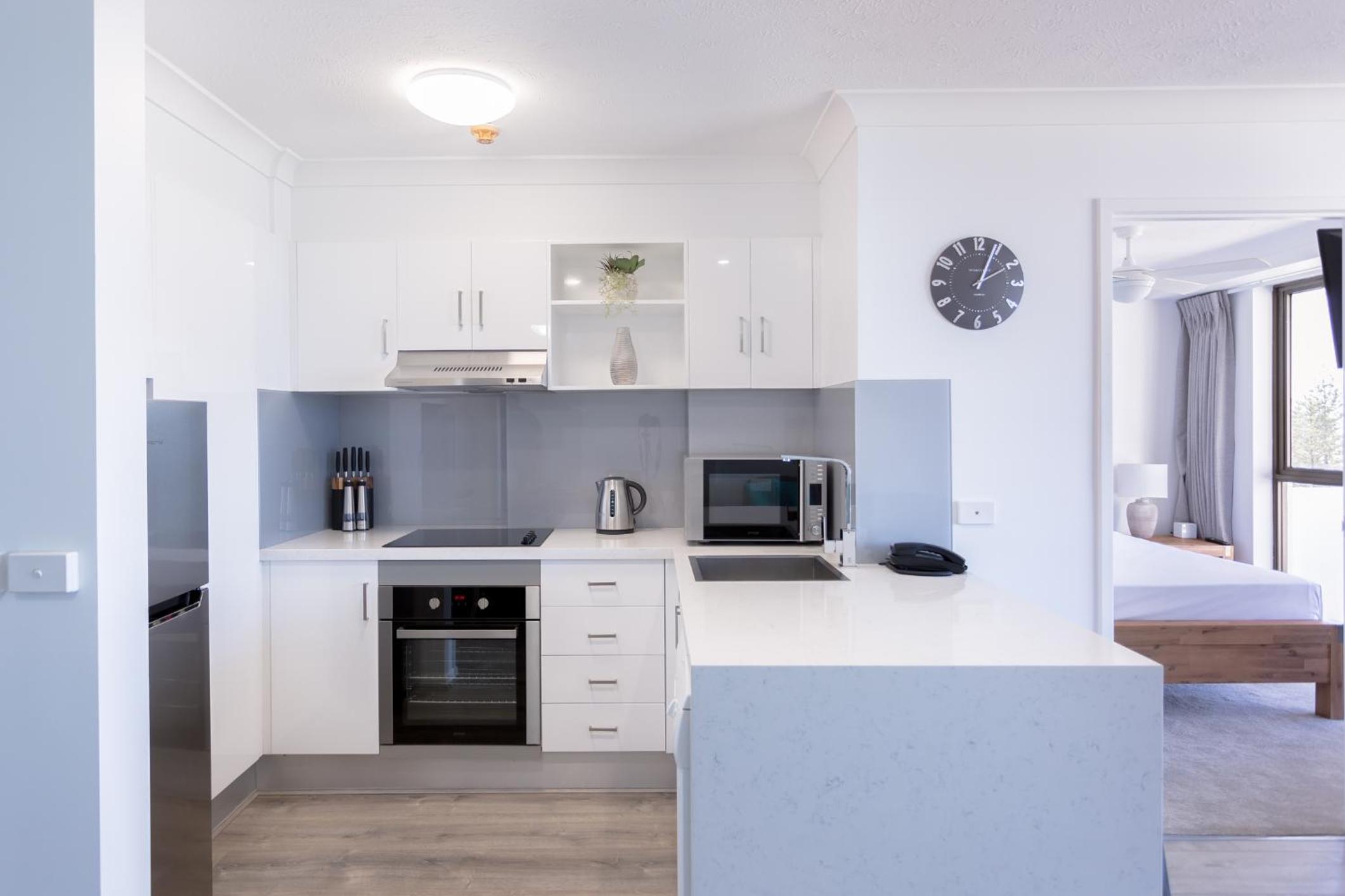 One-Bedroom Ocean View Apartment