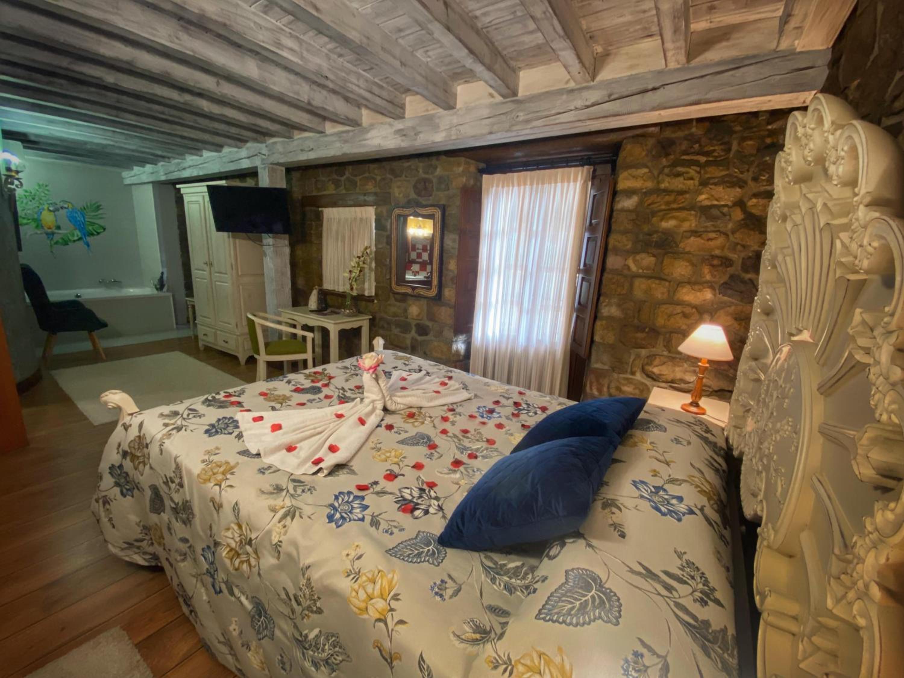 Suite with Double Hydromassage bath