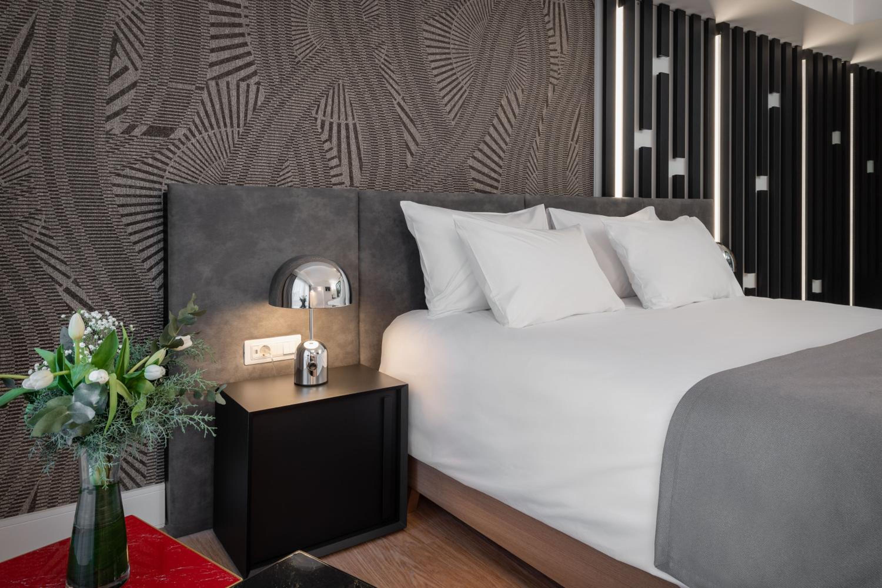 Deluxe room with Jetted Tub