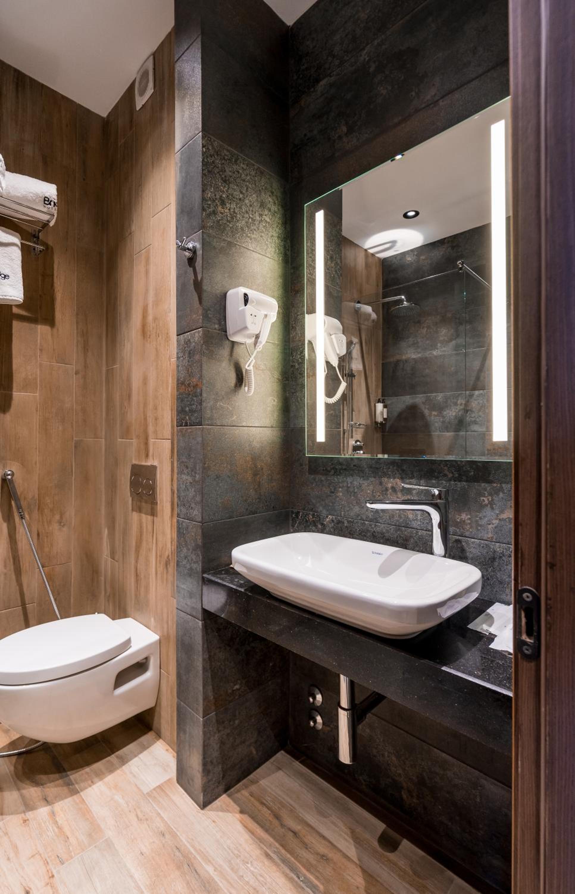 Deluxe Double or Twin Room with Balcony