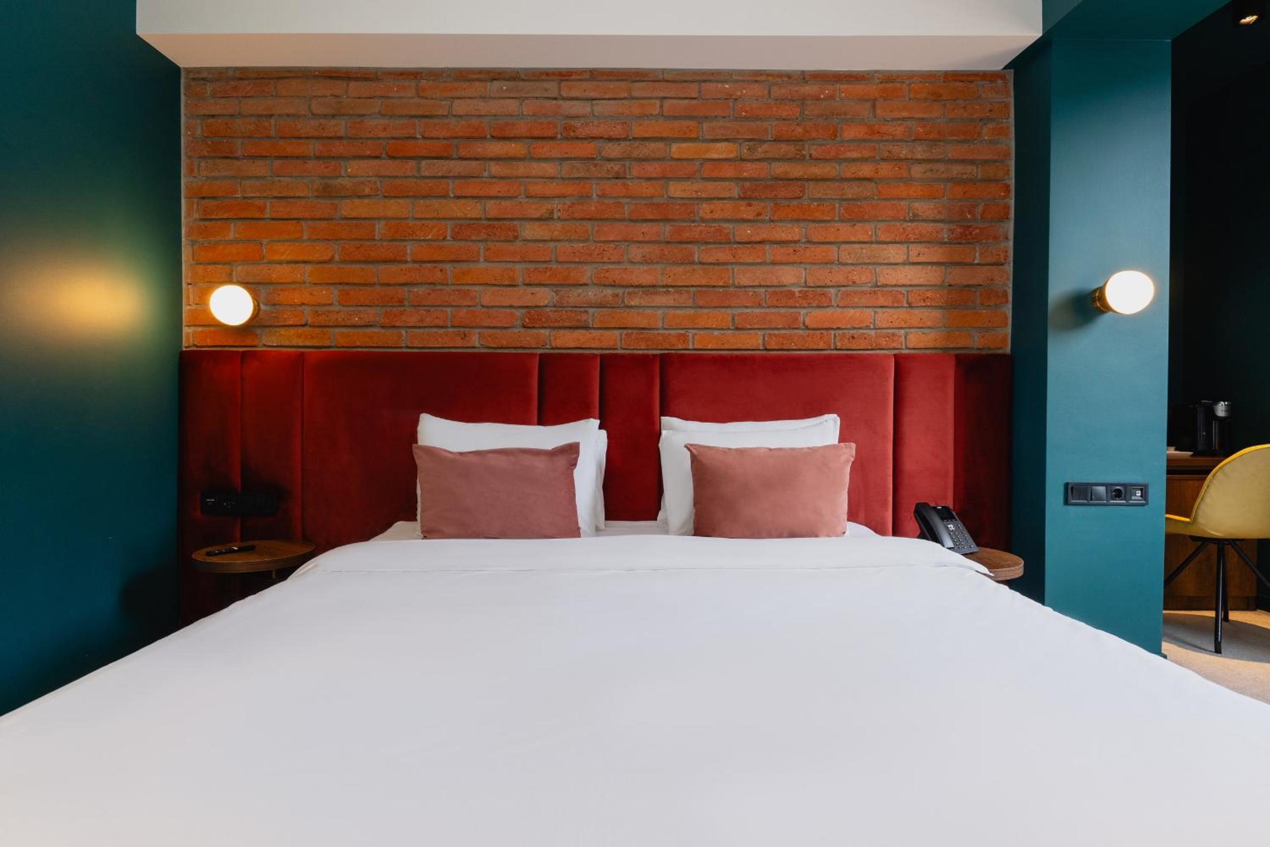 Deluxe Double or Twin Room with Mountain View