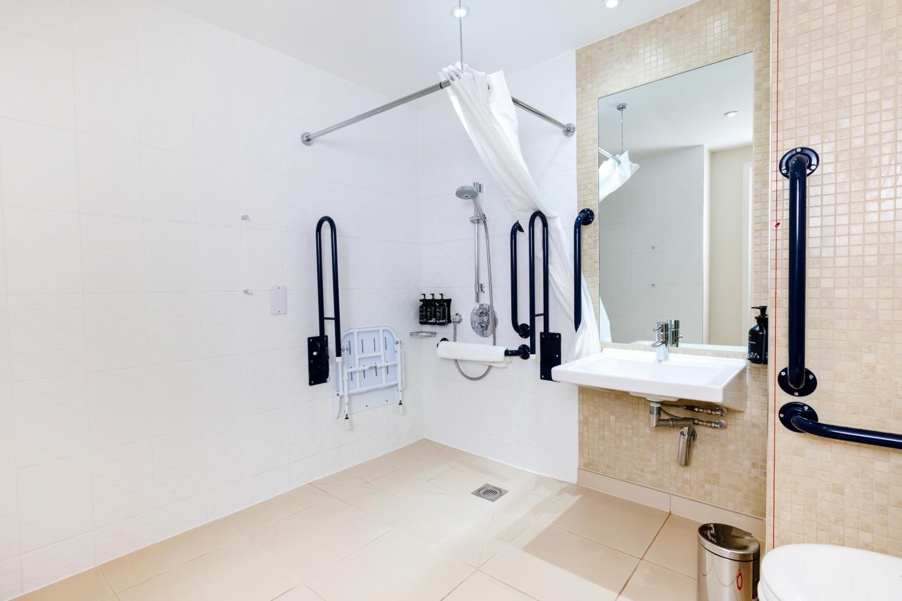 Standard Double Room - Disability Access