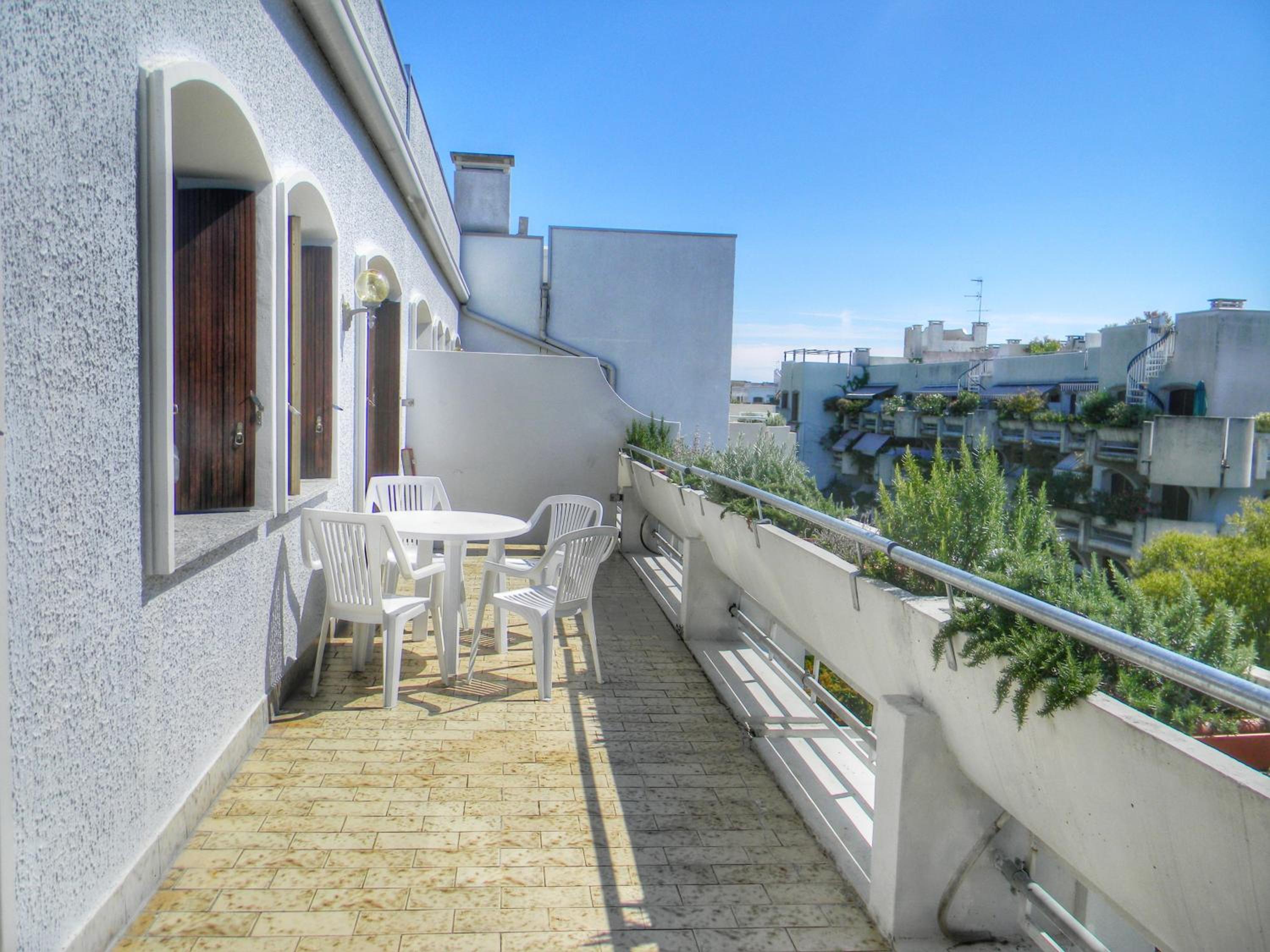 Two-Bedroom Apartment (5 Adults)