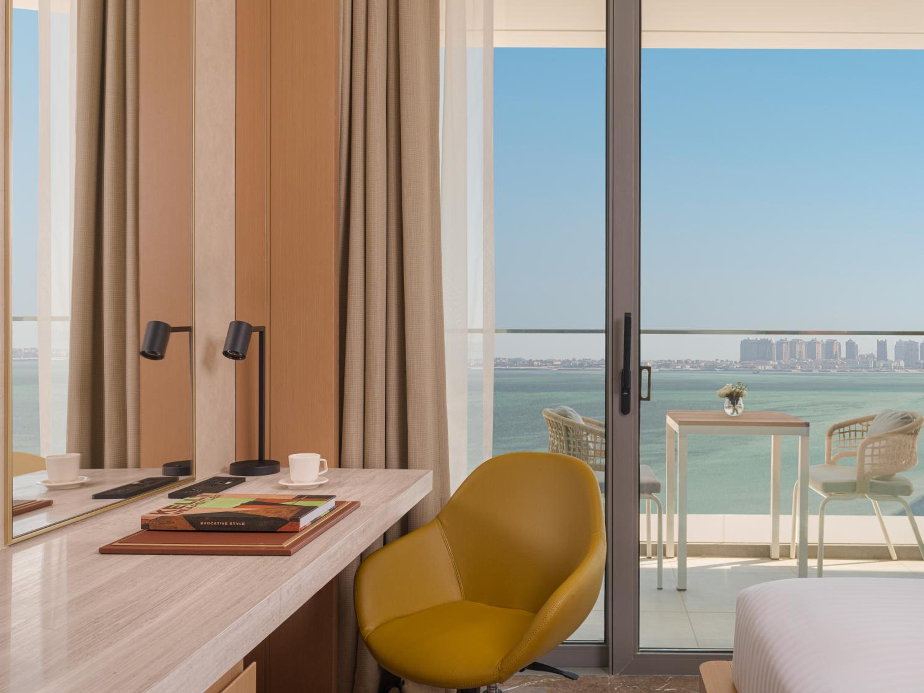 Deluxe Twin Sea View with Meryal Waterpark Access