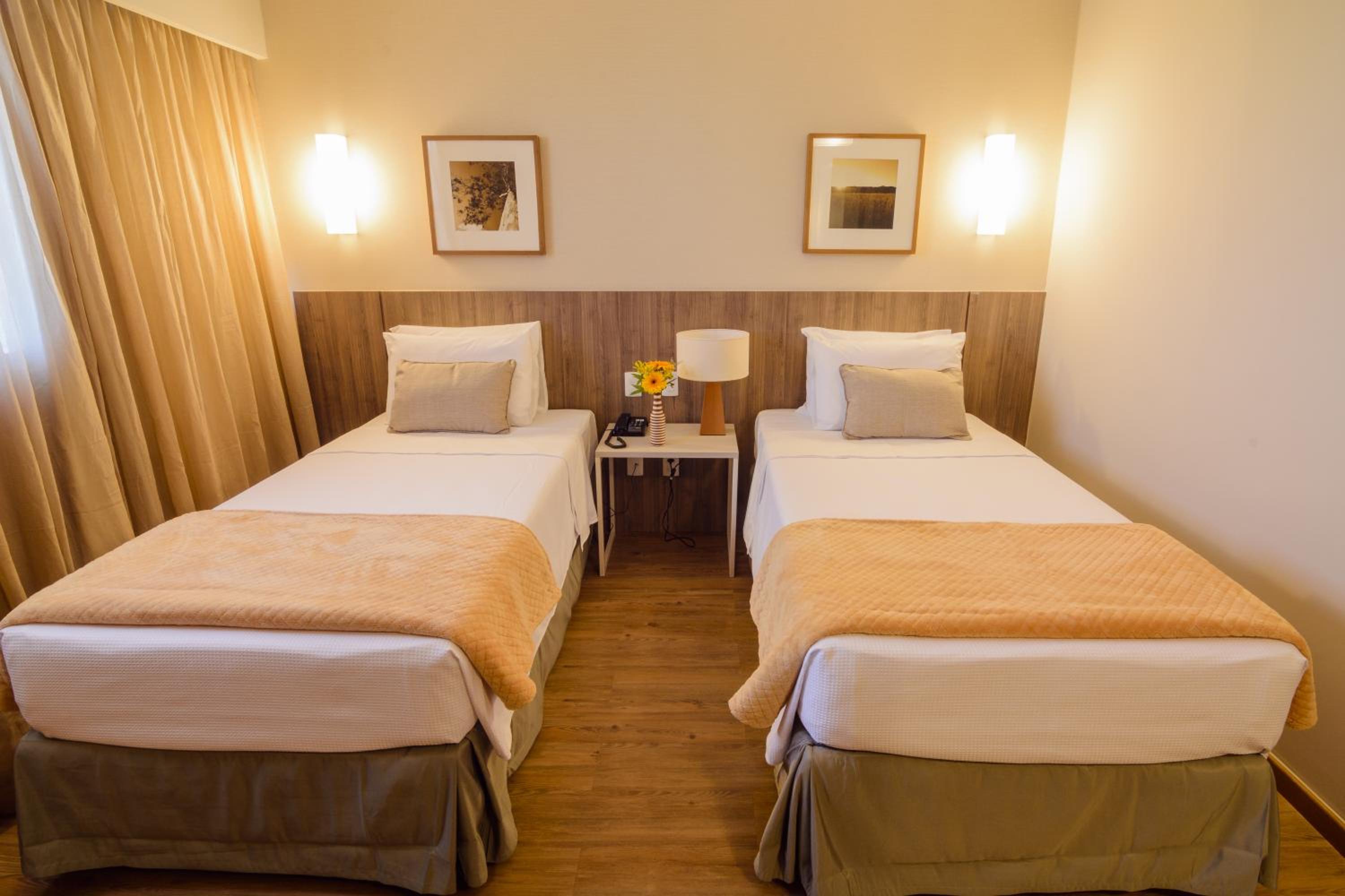 Standard Twin - 2 Single Beds