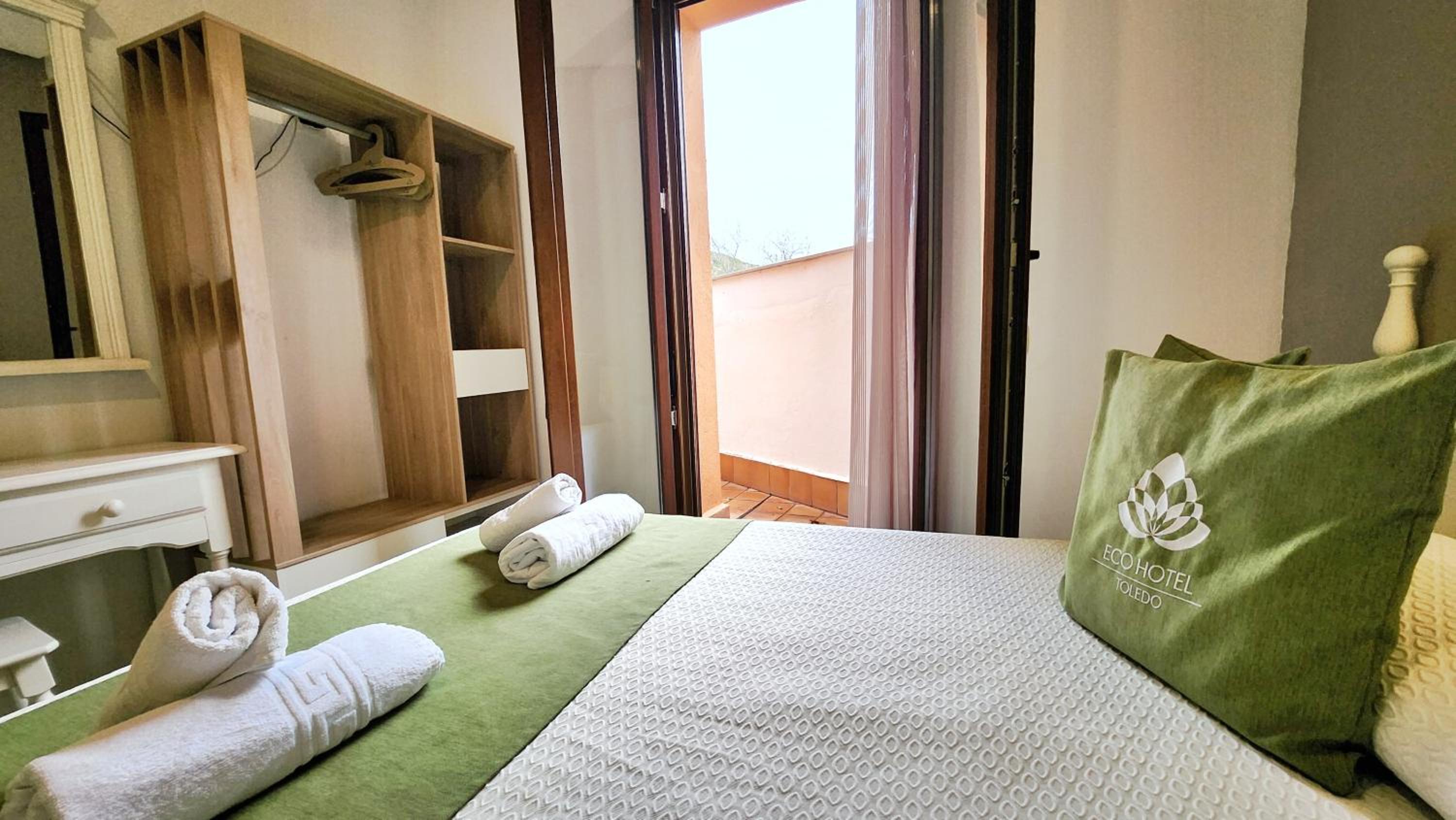 Triple Room with Private Bathroom