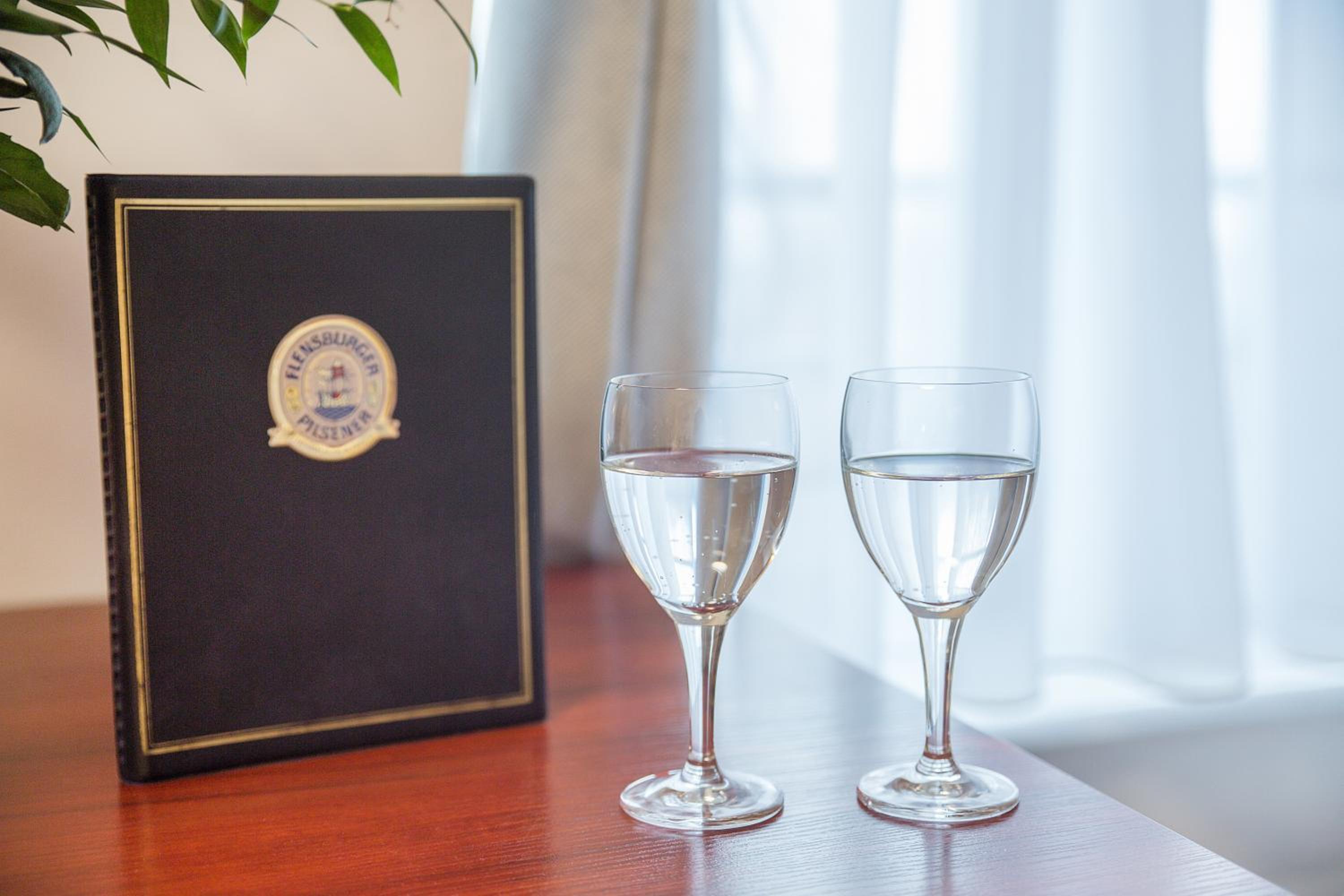 Family Room (2 Adults + 2 Children)