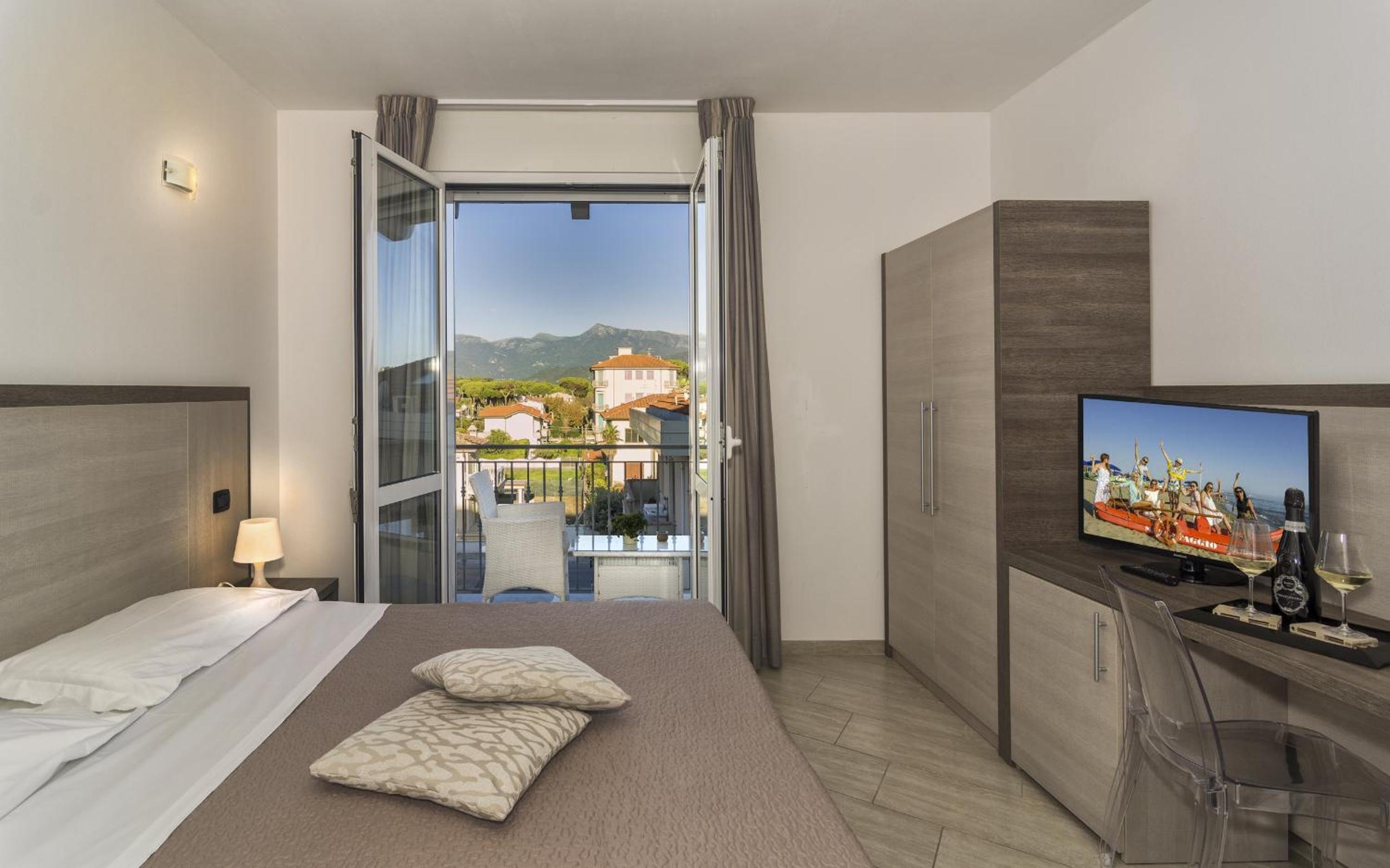 Double or Twin Room with Balcony