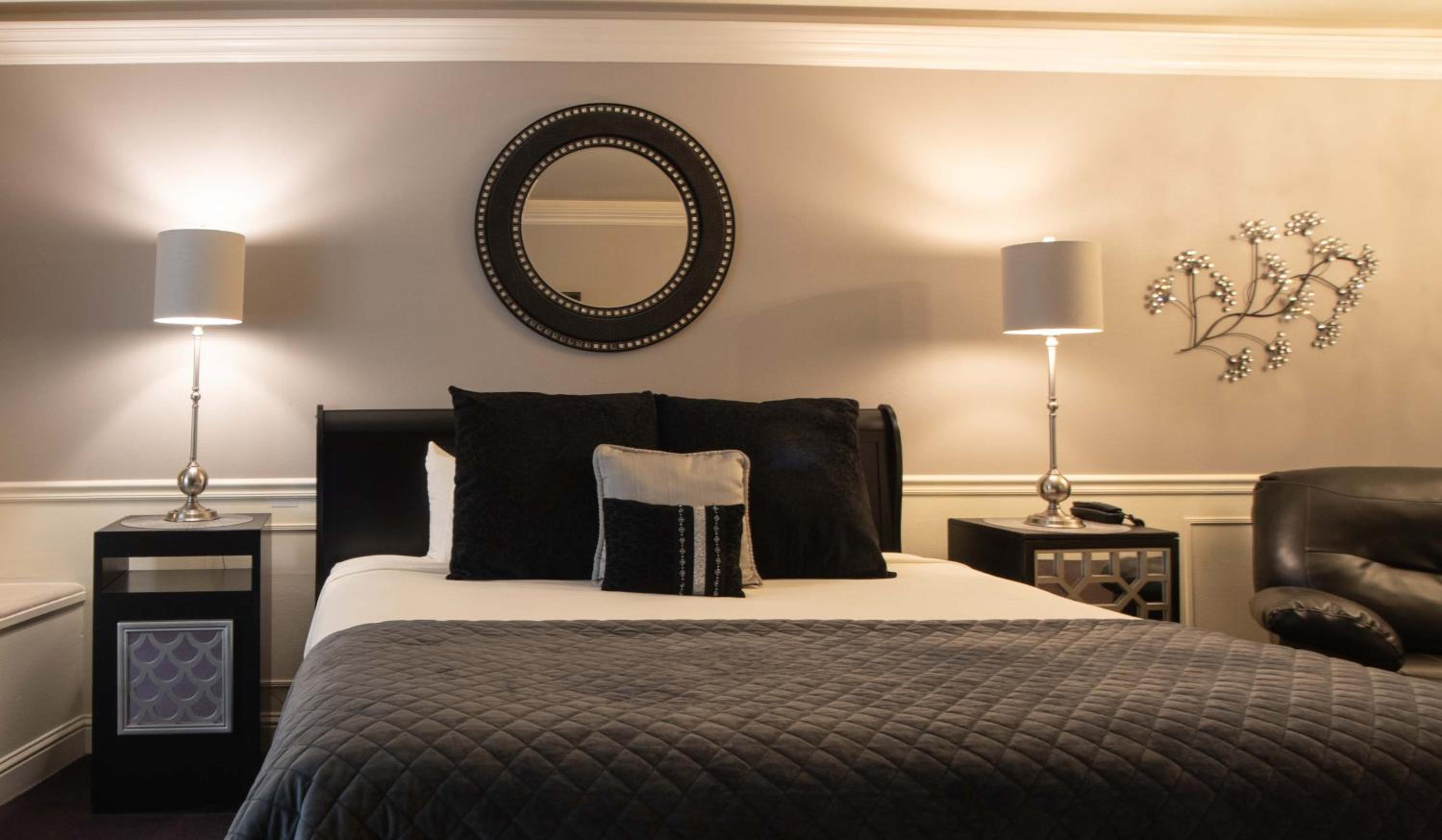 Deluxe Double Room with Balcony and Sea View
