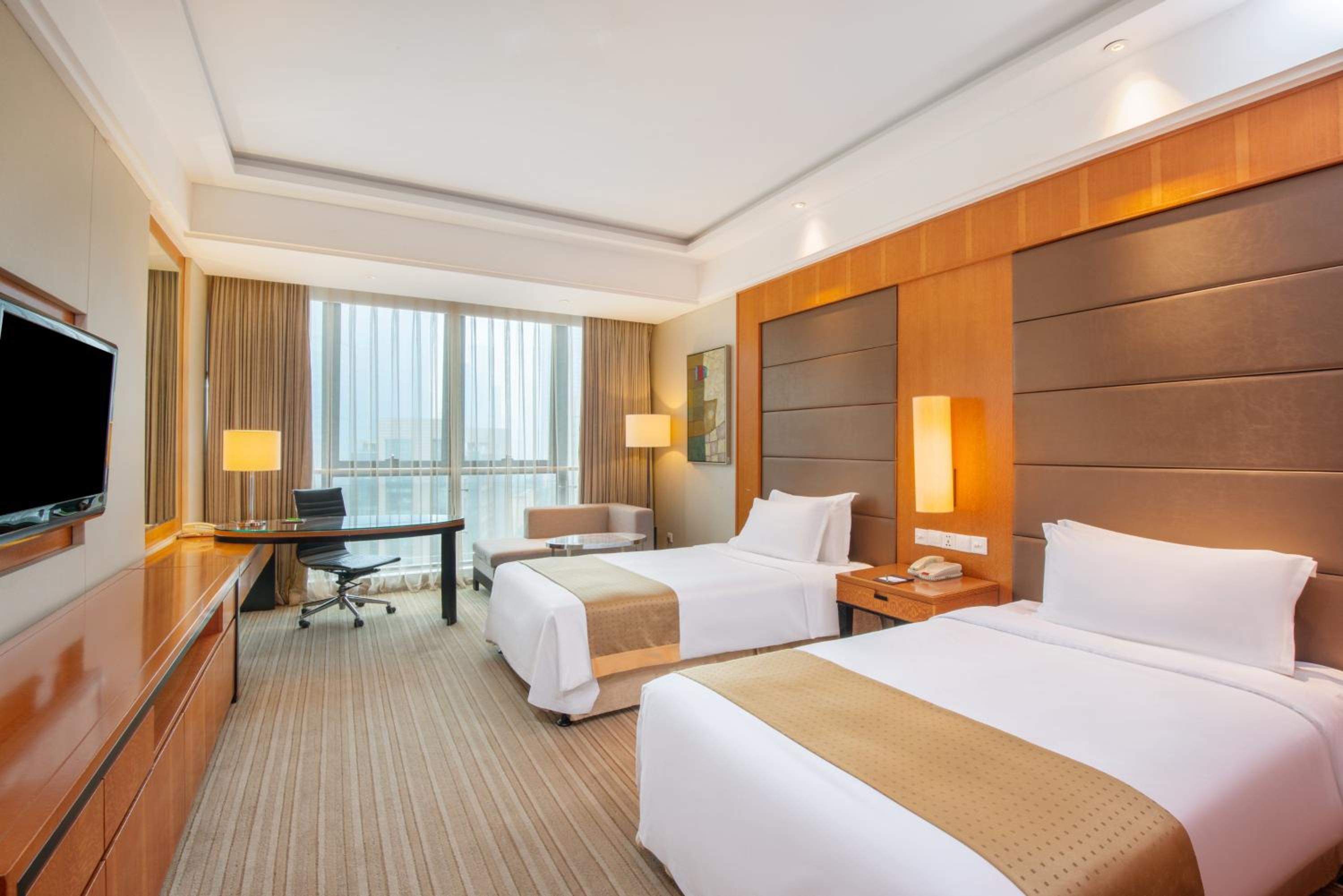 Standard Twin Room With View 