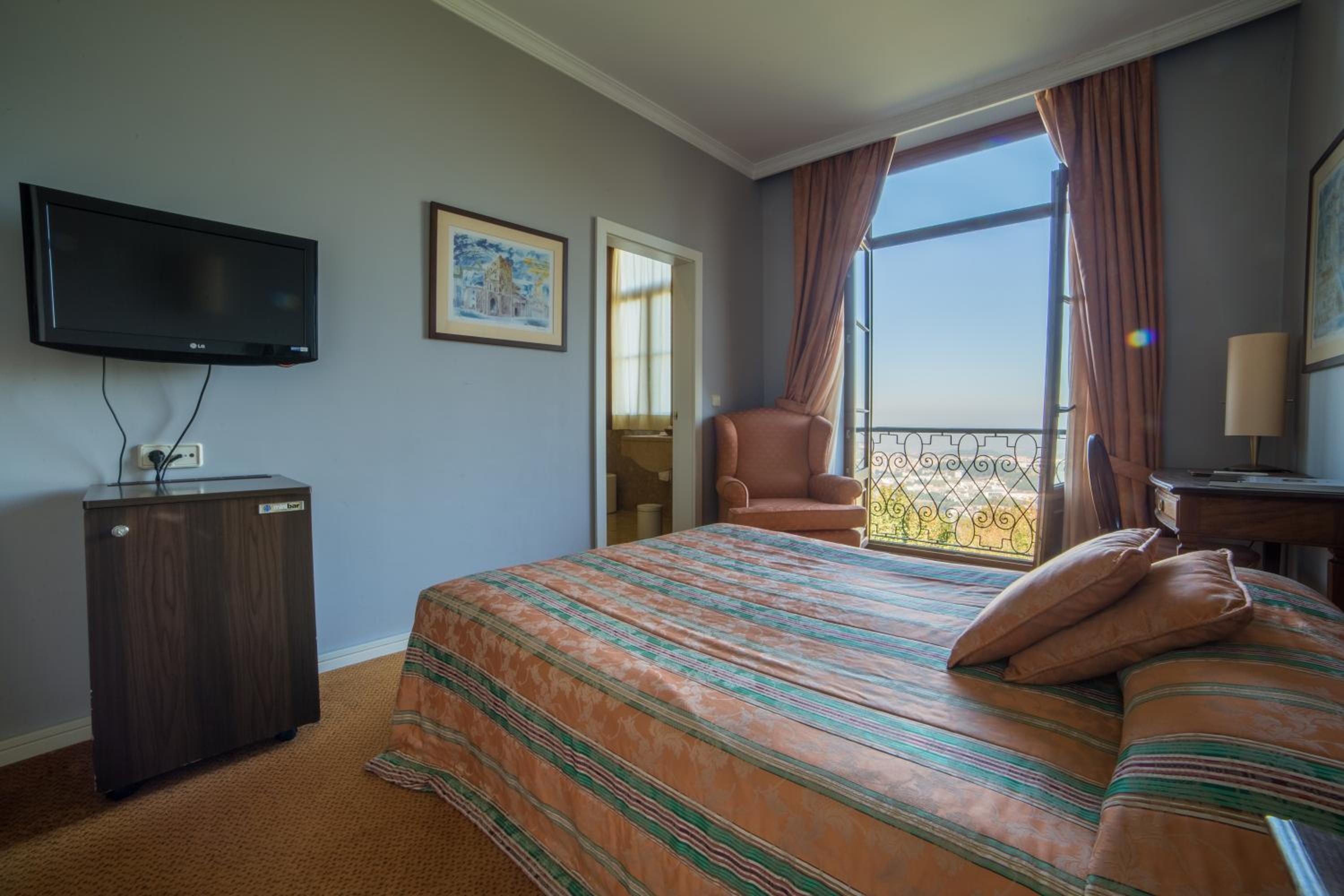 Double or Twin Room with Extra Bed